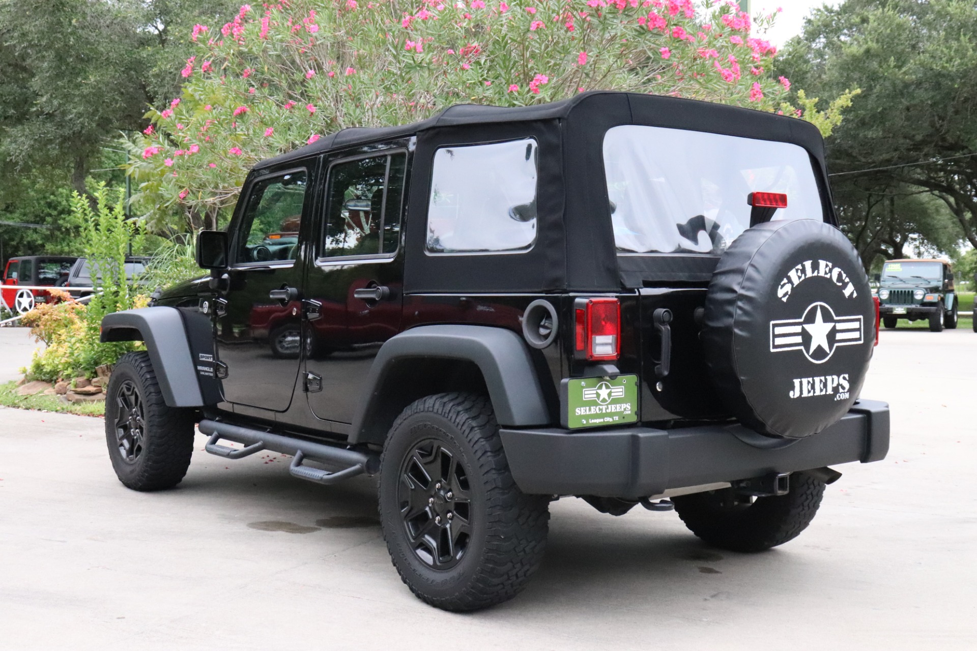 Used-2015-Jeep-Wrangler-Unlimited-Sport-4WD-4dr-Sport