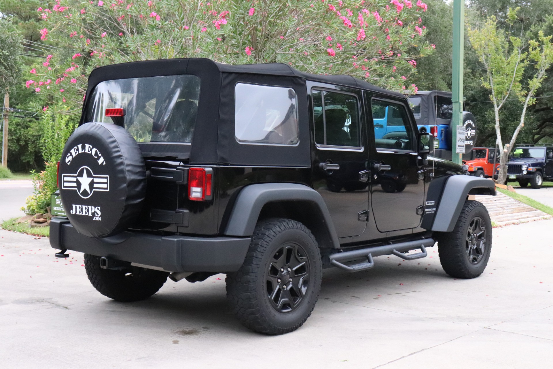 Used-2015-Jeep-Wrangler-Unlimited-Sport-4WD-4dr-Sport