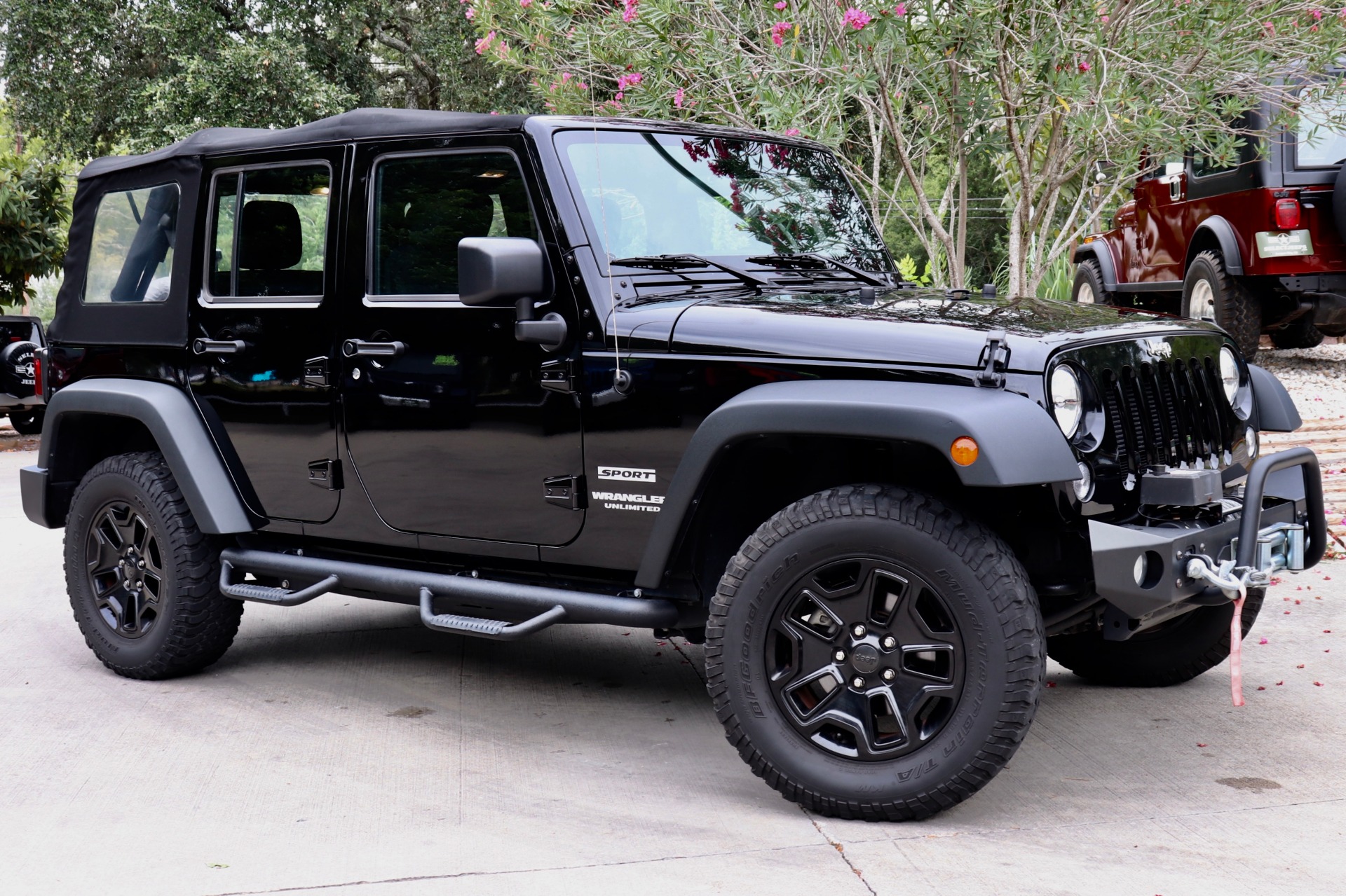 Used-2015-Jeep-Wrangler-Unlimited-Sport-4WD-4dr-Sport