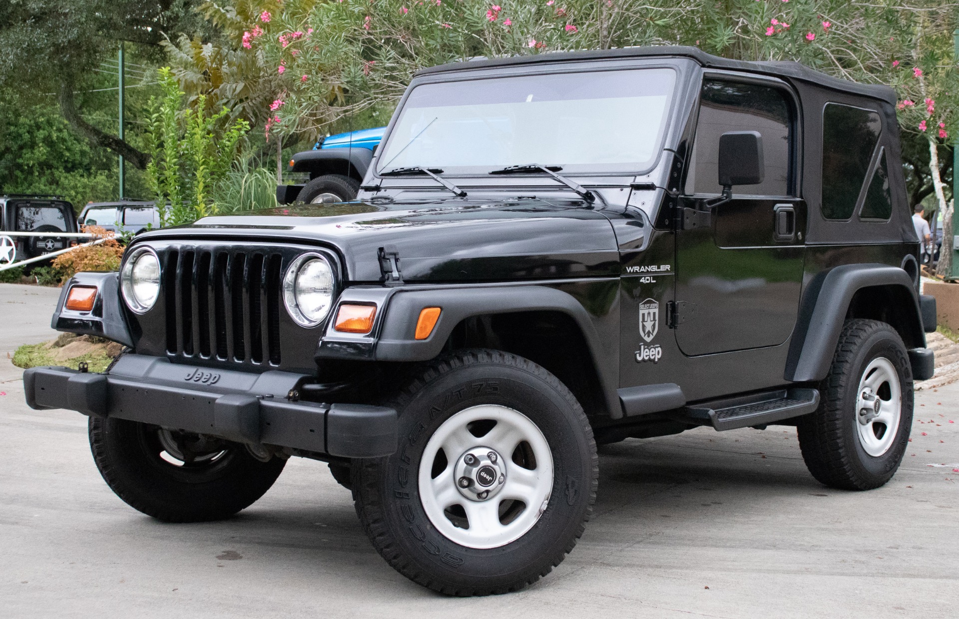 Used-1999-Jeep-Wrangler-2dr-Sport