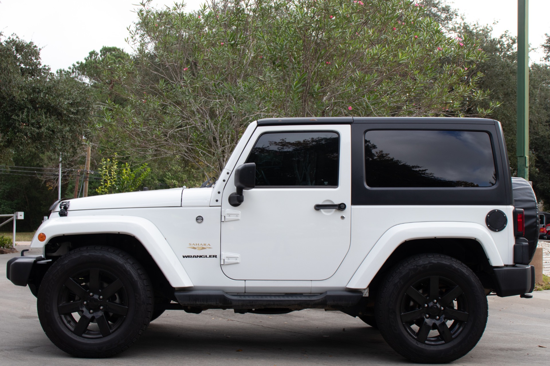 Used-2013-Jeep-Wrangler-Sahara