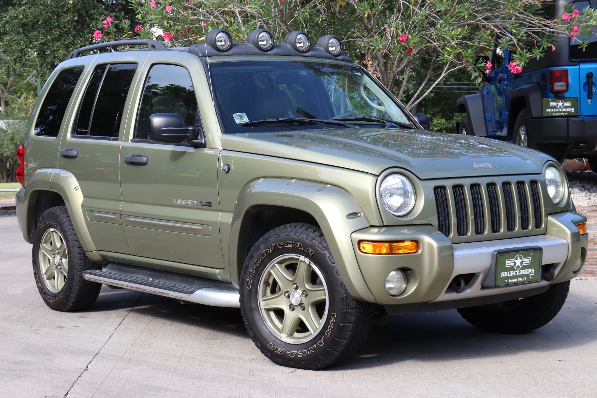 Used-2003-Jeep-Liberty-4dr-Renegade-4WD