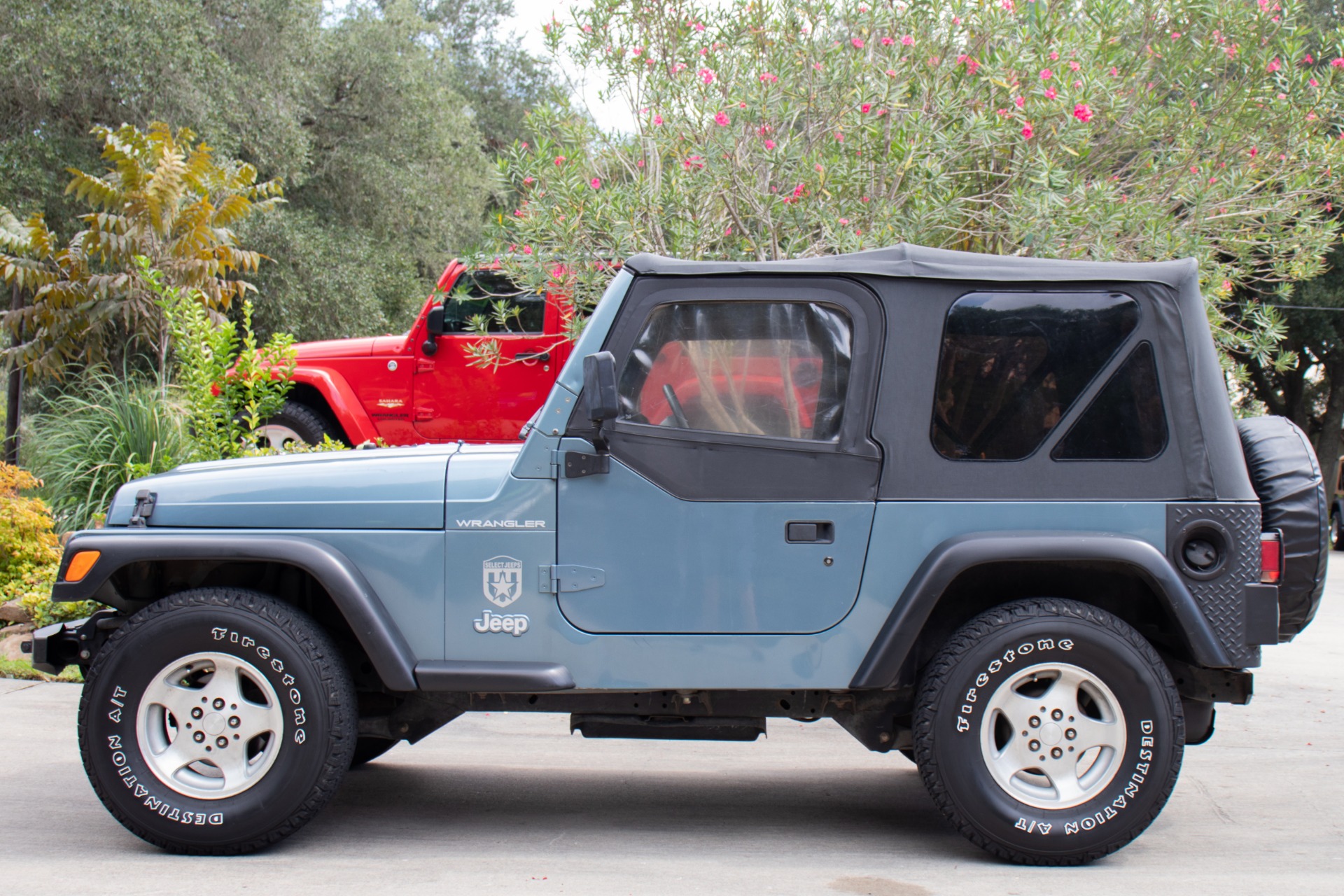 Used-1998-Jeep-Wrangler-2dr-SE