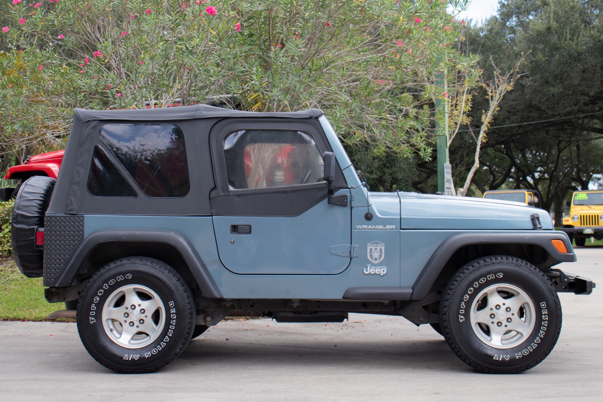 Used-1998-Jeep-Wrangler-2dr-SE