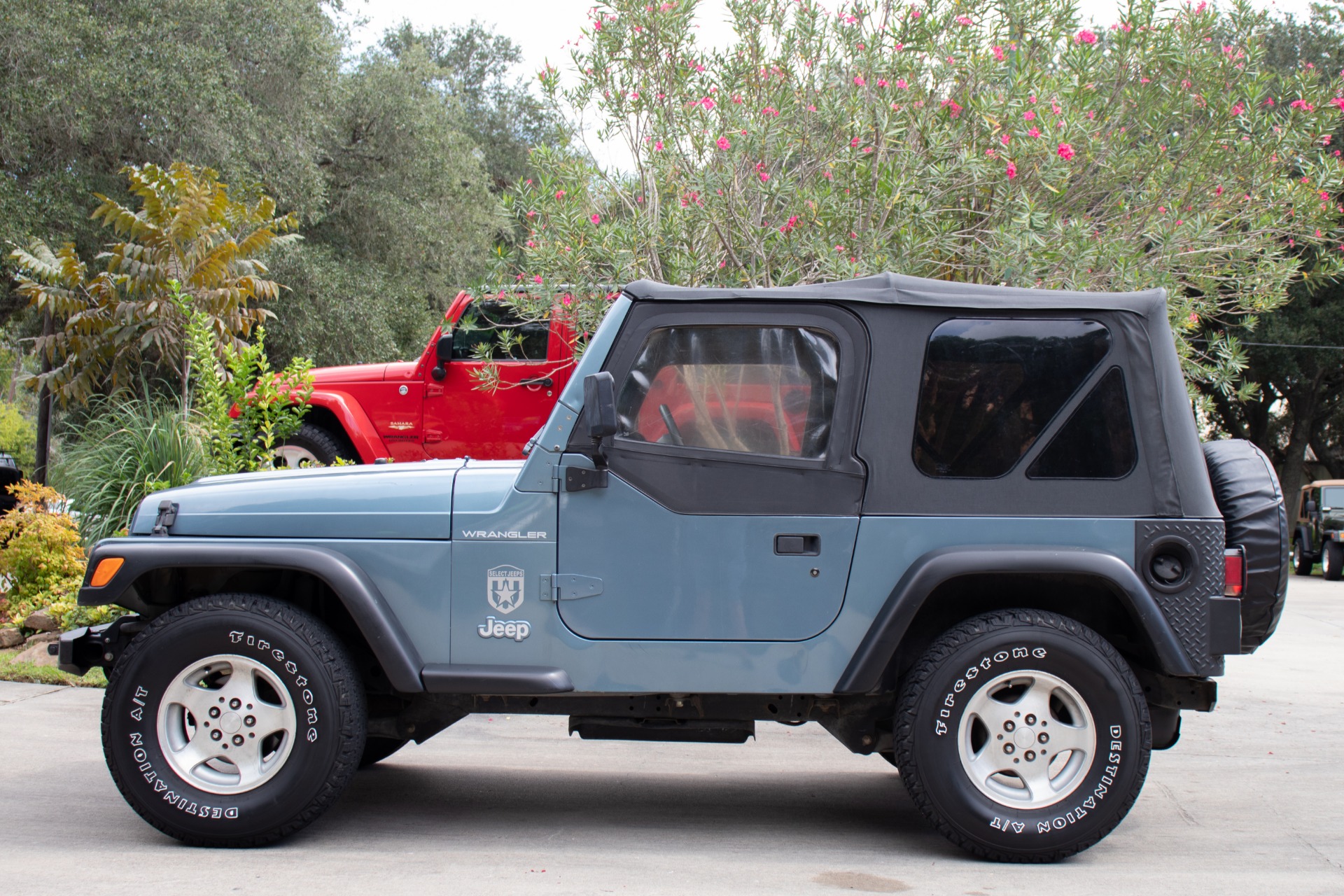 Used-1998-Jeep-Wrangler-2dr-SE