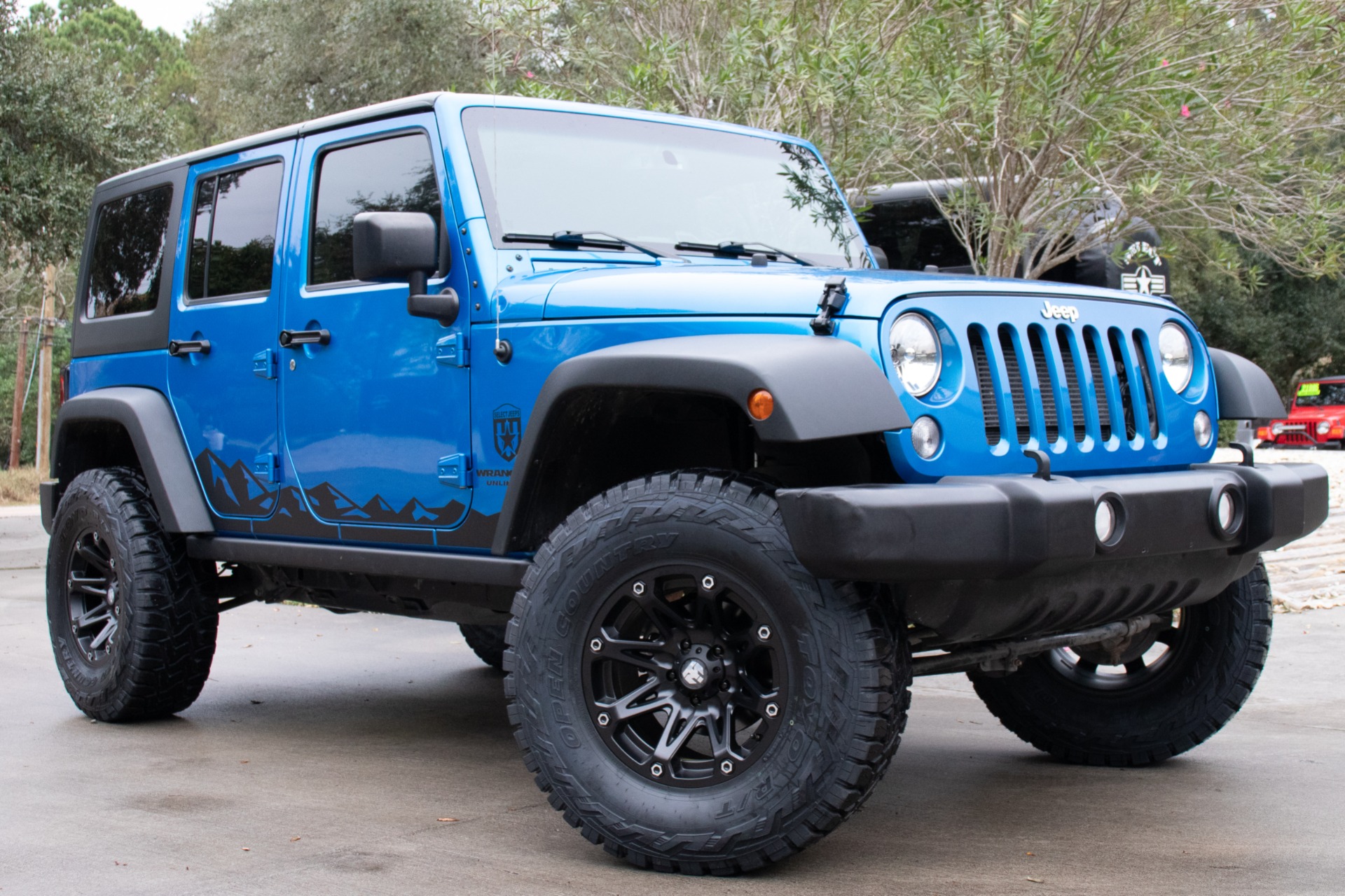 Used-2015-Jeep-Wrangler-Unlimited-4WD-4dr-Sport