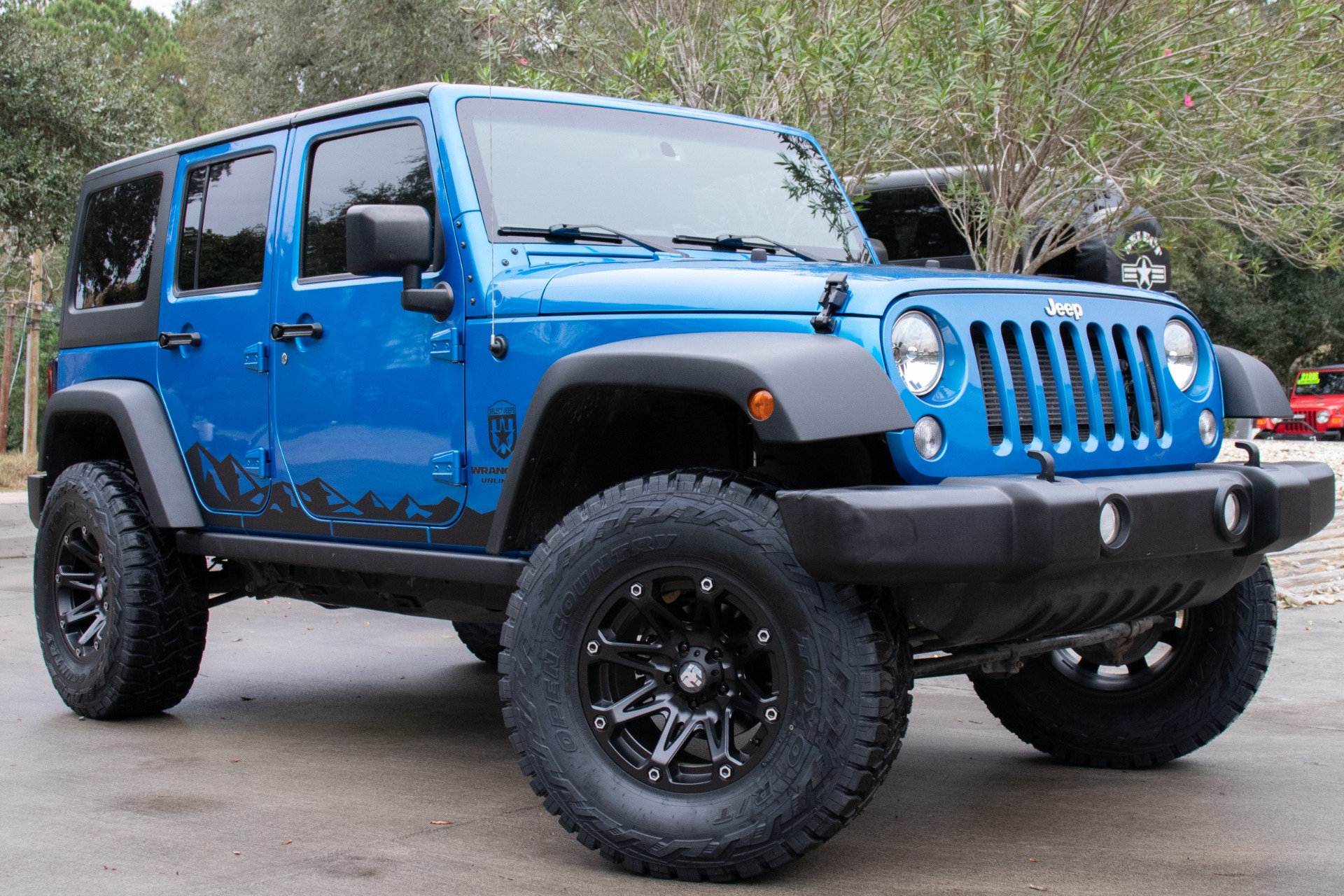 Used-2015-Jeep-Wrangler-Unlimited-4WD-4dr-Sport