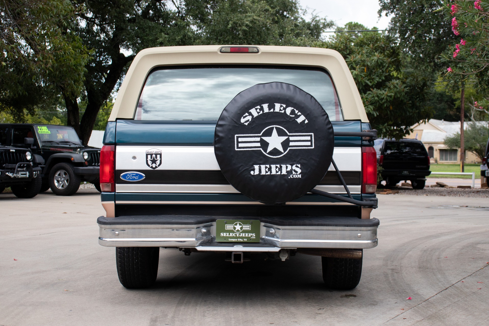 Used-1995-Ford-Bronco-Eddie-Bauer