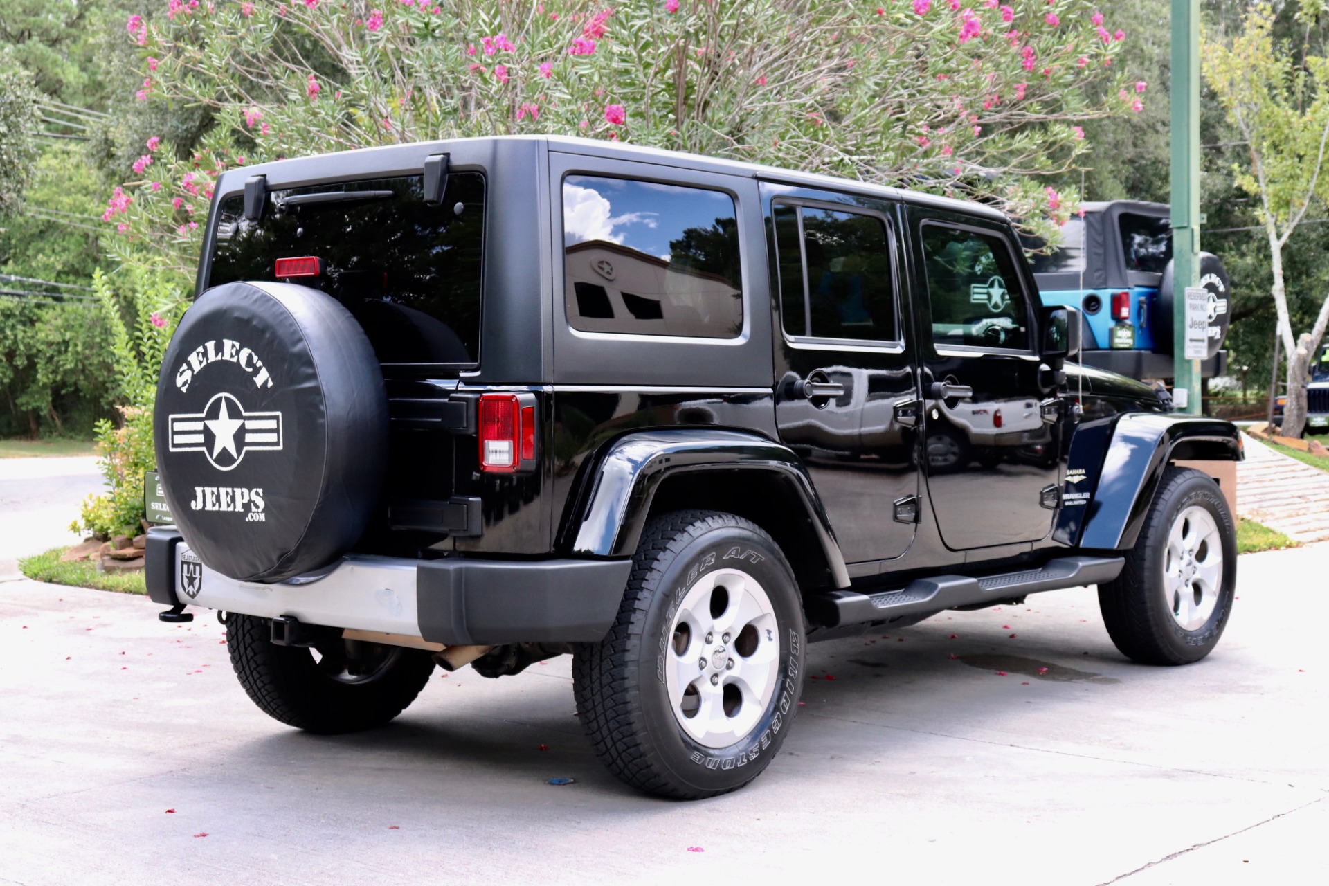 Used-2015-Jeep-Wrangler-Unlimited-Sahara