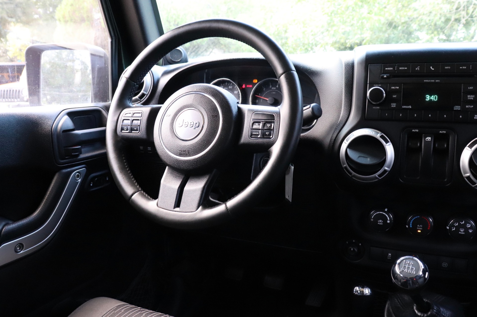 Used-2011-Jeep-Wrangler-Rubicon