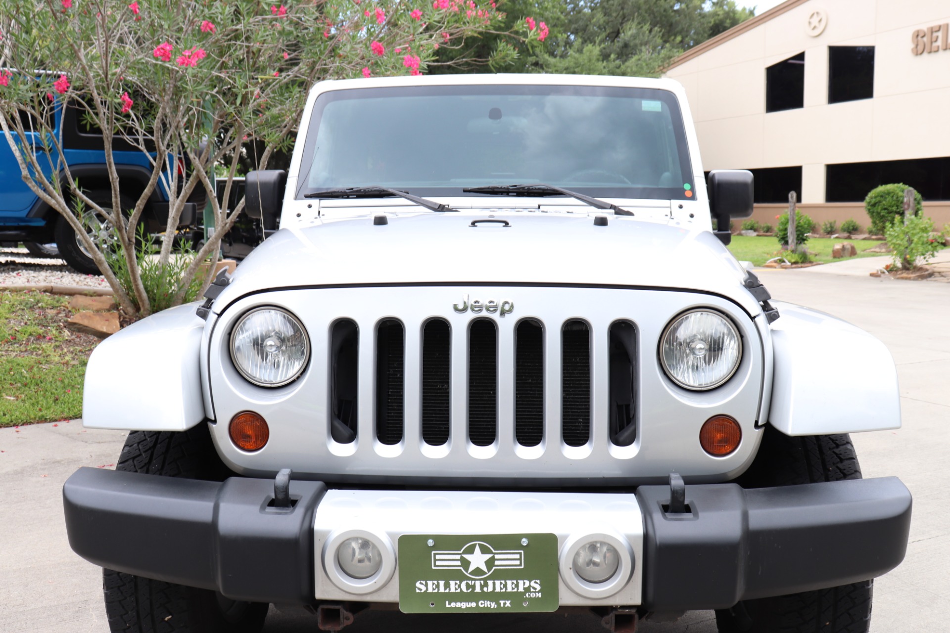 Used-2011-Jeep-Wrangler-Unlimited-4WD-4dr-70th-Anniversary-*Ltd-Avail*