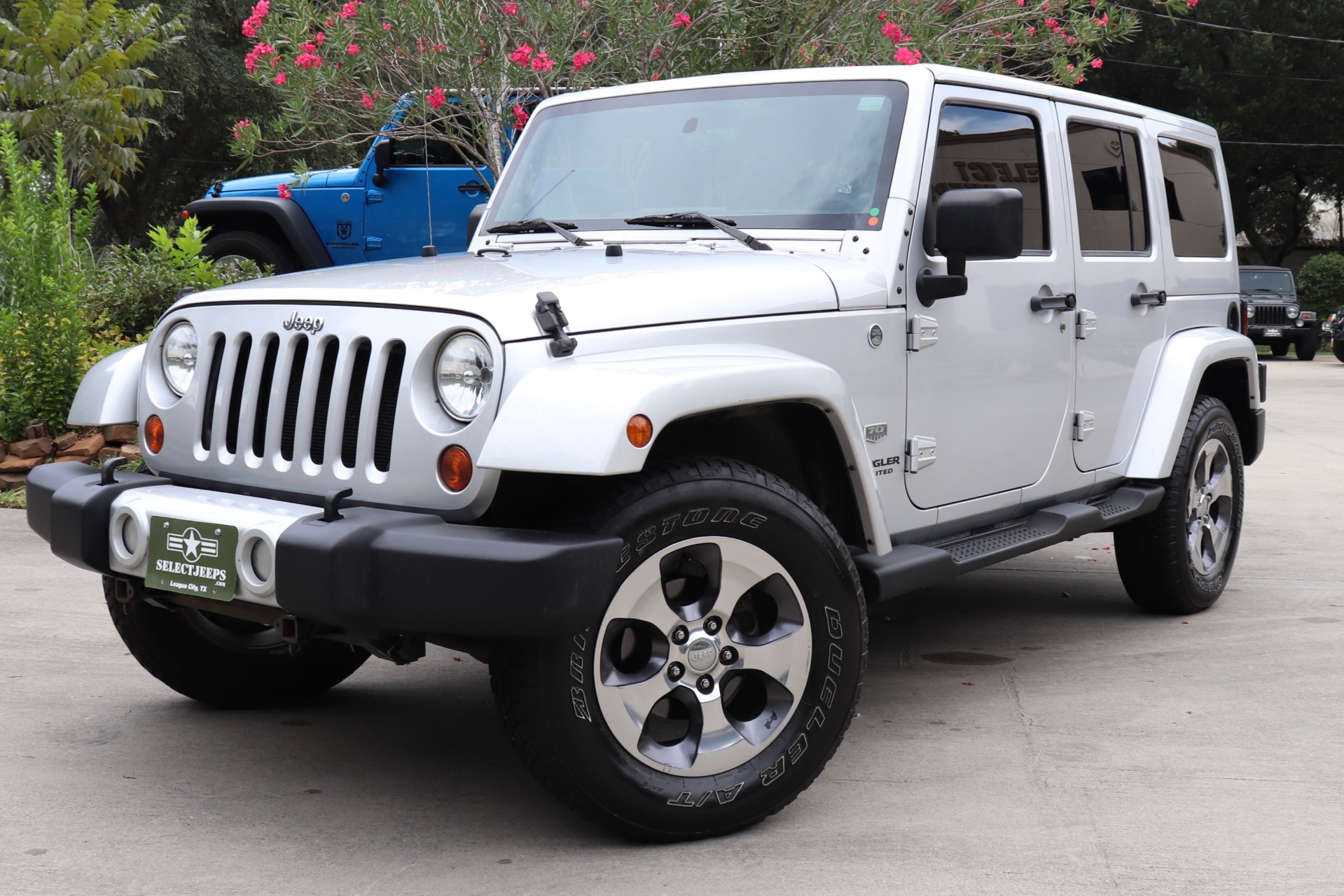 Used-2011-Jeep-Wrangler-Unlimited-4WD-4dr-70th-Anniversary-*Ltd-Avail*