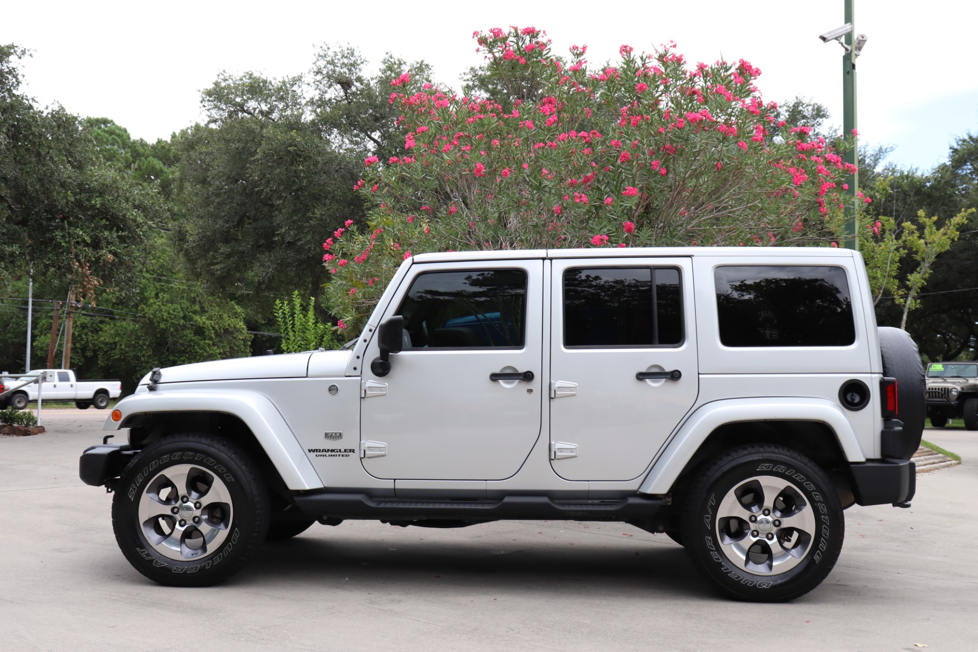 Used-2011-Jeep-Wrangler-Unlimited-4WD-4dr-70th-Anniversary-*Ltd-Avail*