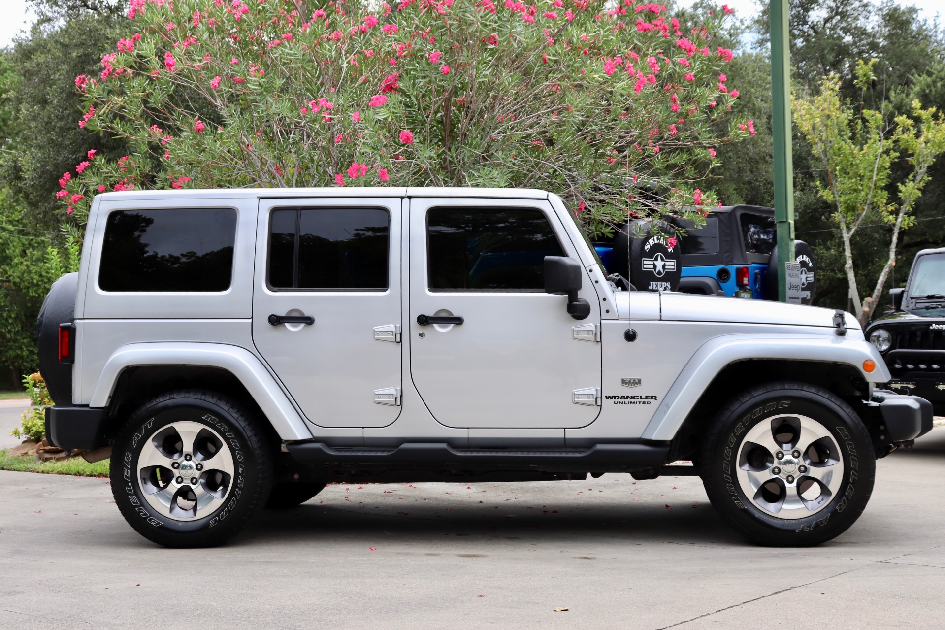 Used-2011-Jeep-Wrangler-Unlimited-4WD-4dr-70th-Anniversary-*Ltd-Avail*