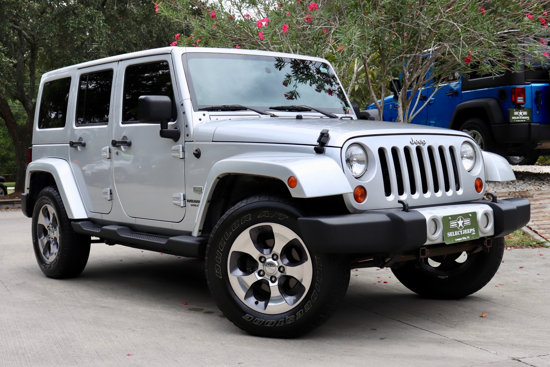 Used-2011-Jeep-Wrangler-Unlimited-4WD-4dr-70th-Anniversary-*Ltd-Avail*