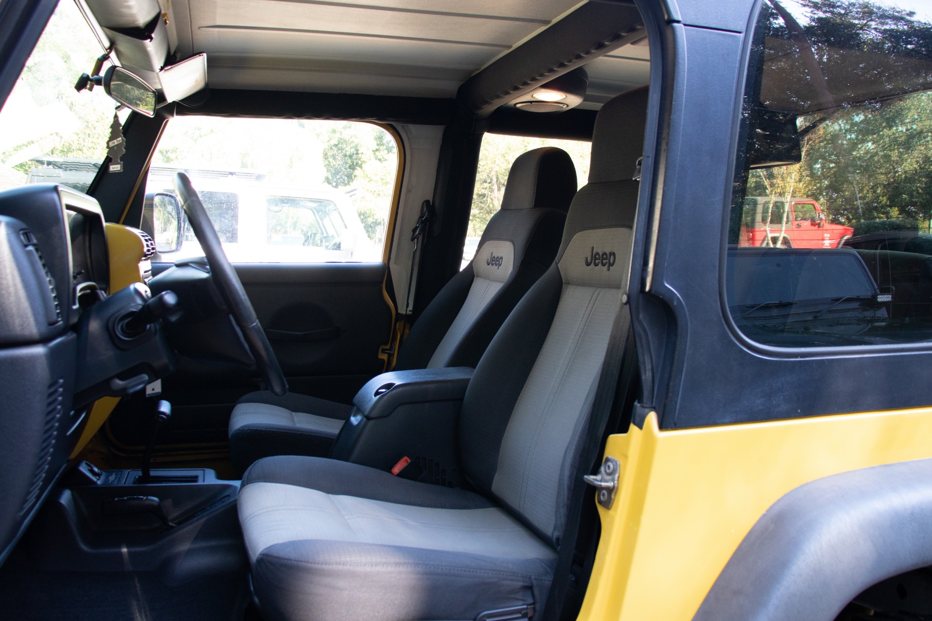 Used-2004-Jeep-Wrangler-2dr-X