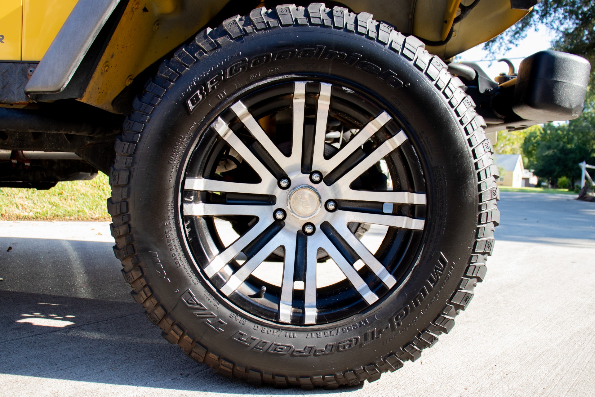 Used-2004-Jeep-Wrangler-2dr-X