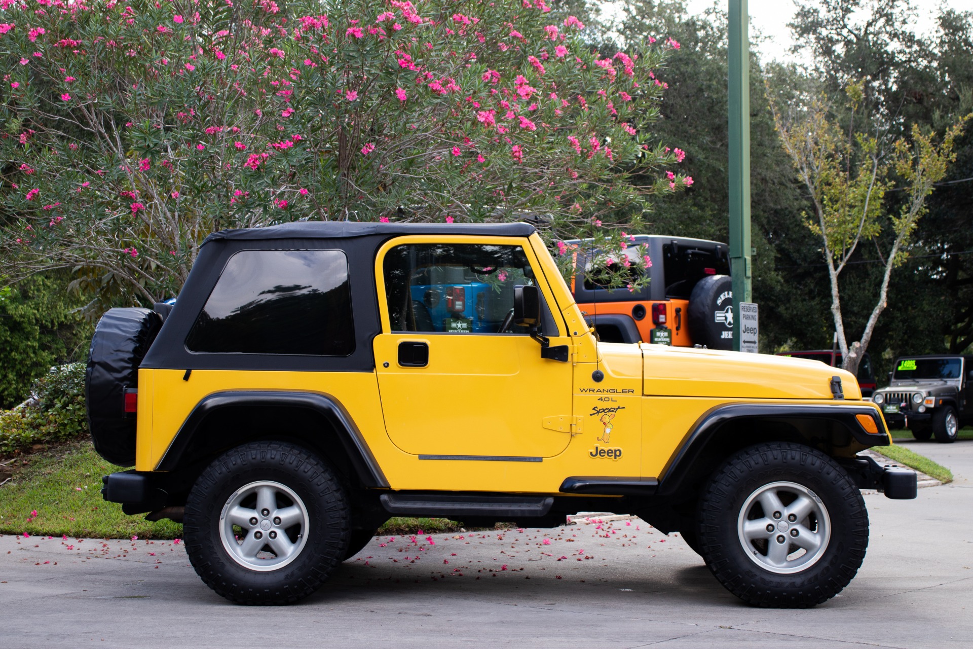 Used-2000-Jeep-Wrangler-2dr-Sport