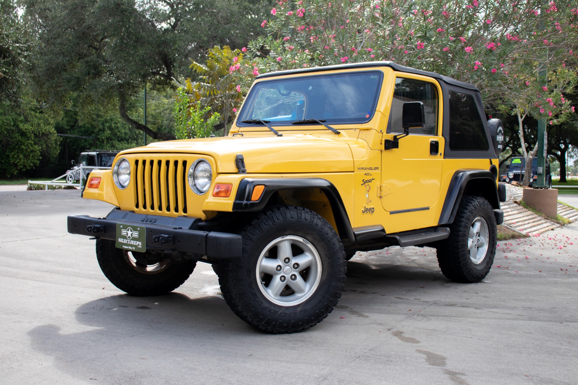 Used-2000-Jeep-Wrangler-2dr-Sport