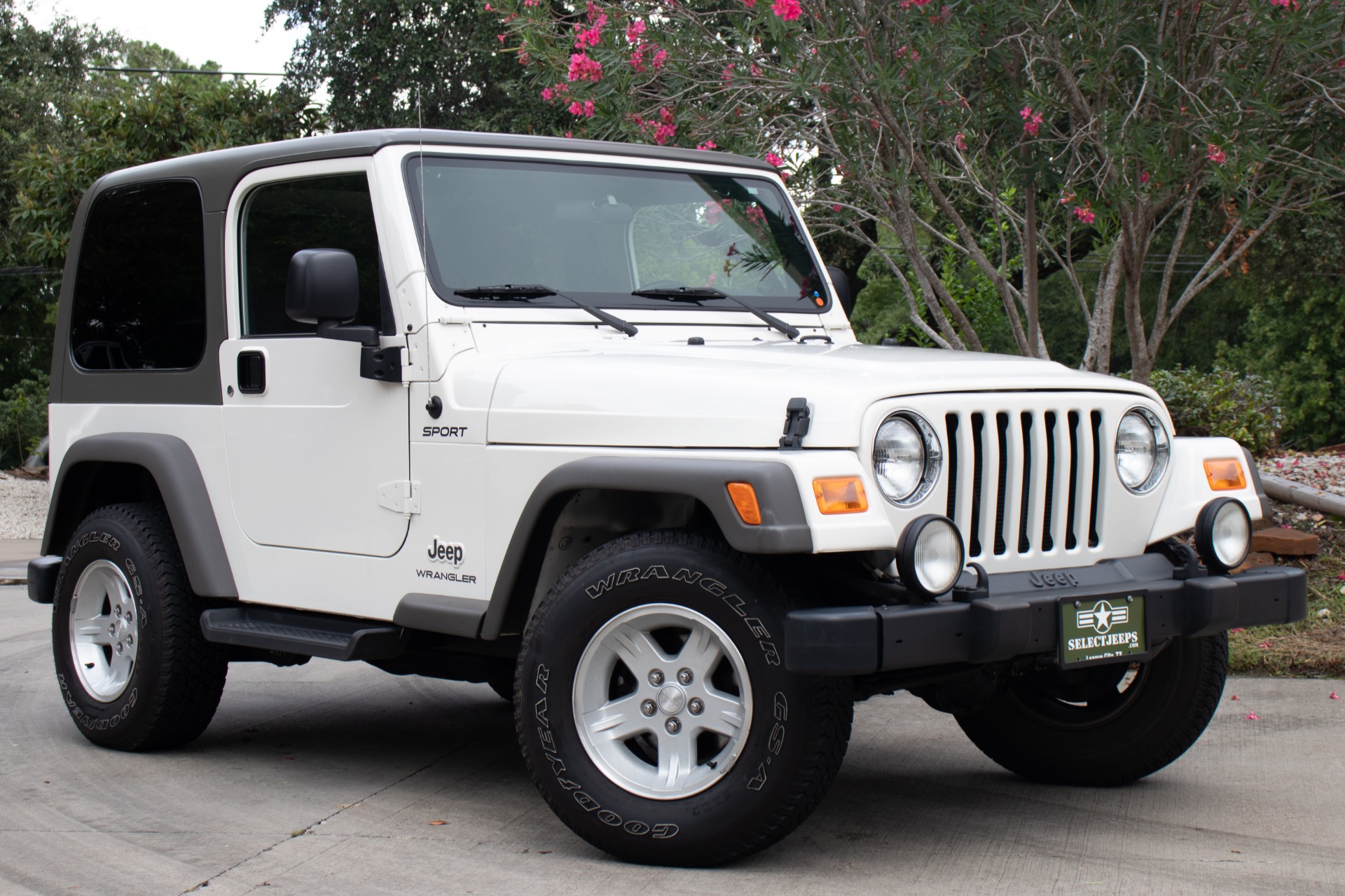 Used-2005-Jeep-Wrangler-2dr-Sport For Sale | Select Jeeps Inc. Used-2005-Jeep-Wrangler-2dr-Sport