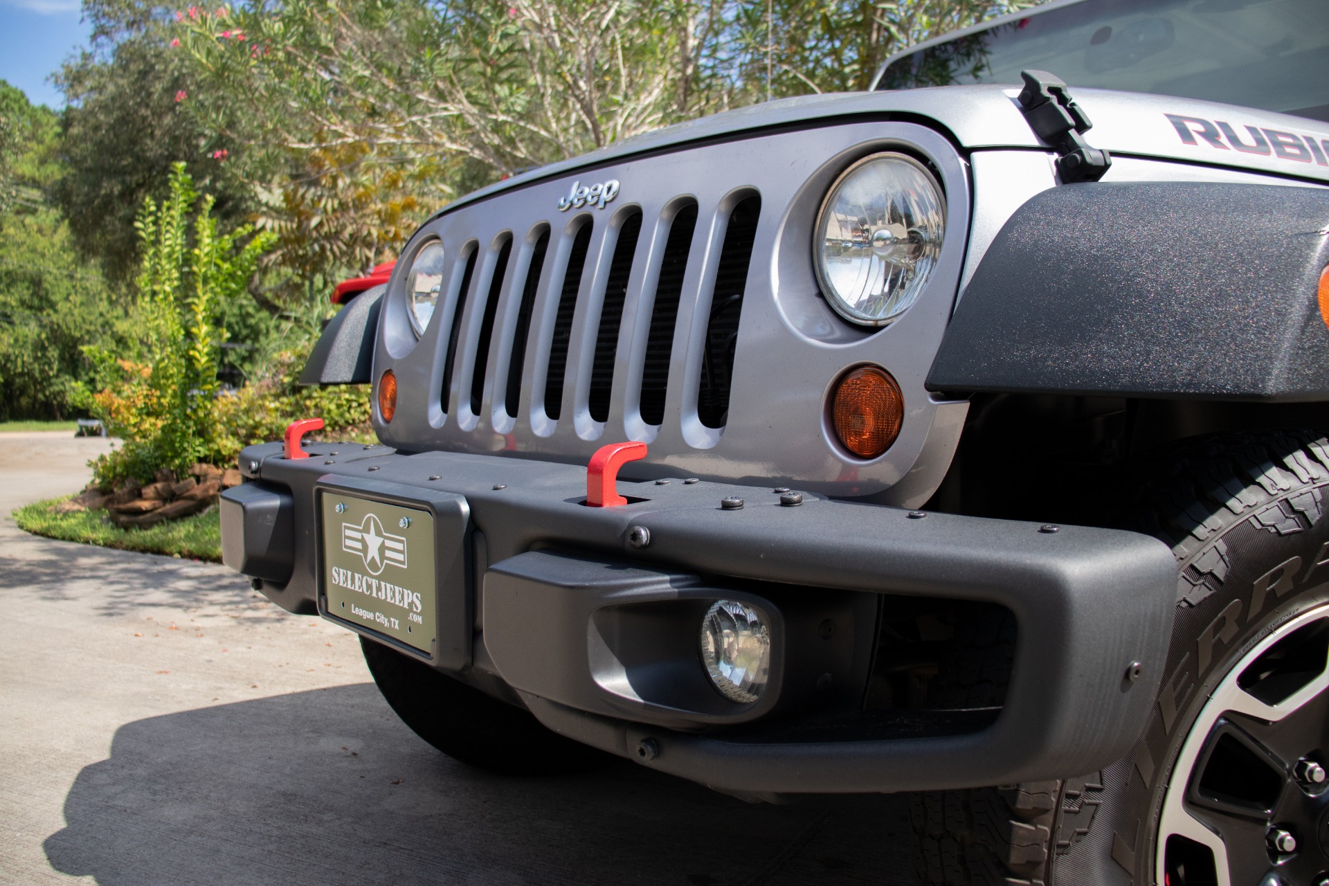 Used-2013-Jeep-Wrangler-Unlimited-10th-Anniversary-Rubicon