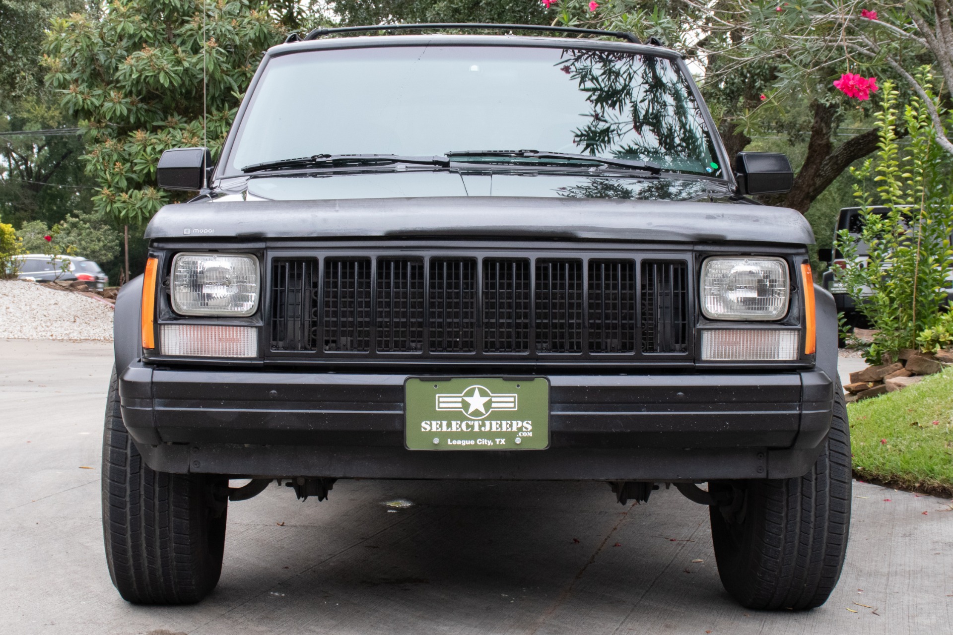 Used-1996-Jeep-Cherokee-4dr-Sport