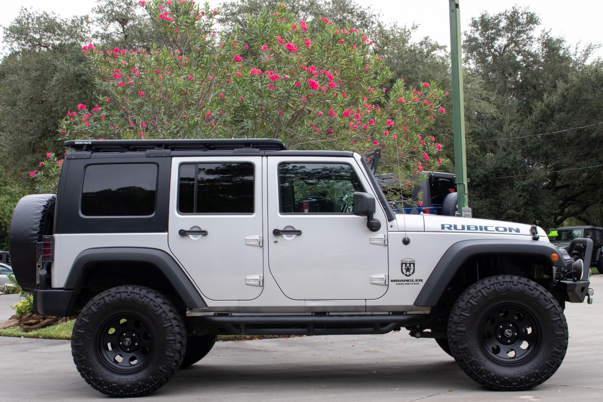 Used-2010-Jeep-Wrangler-Unlimited-Rubicon