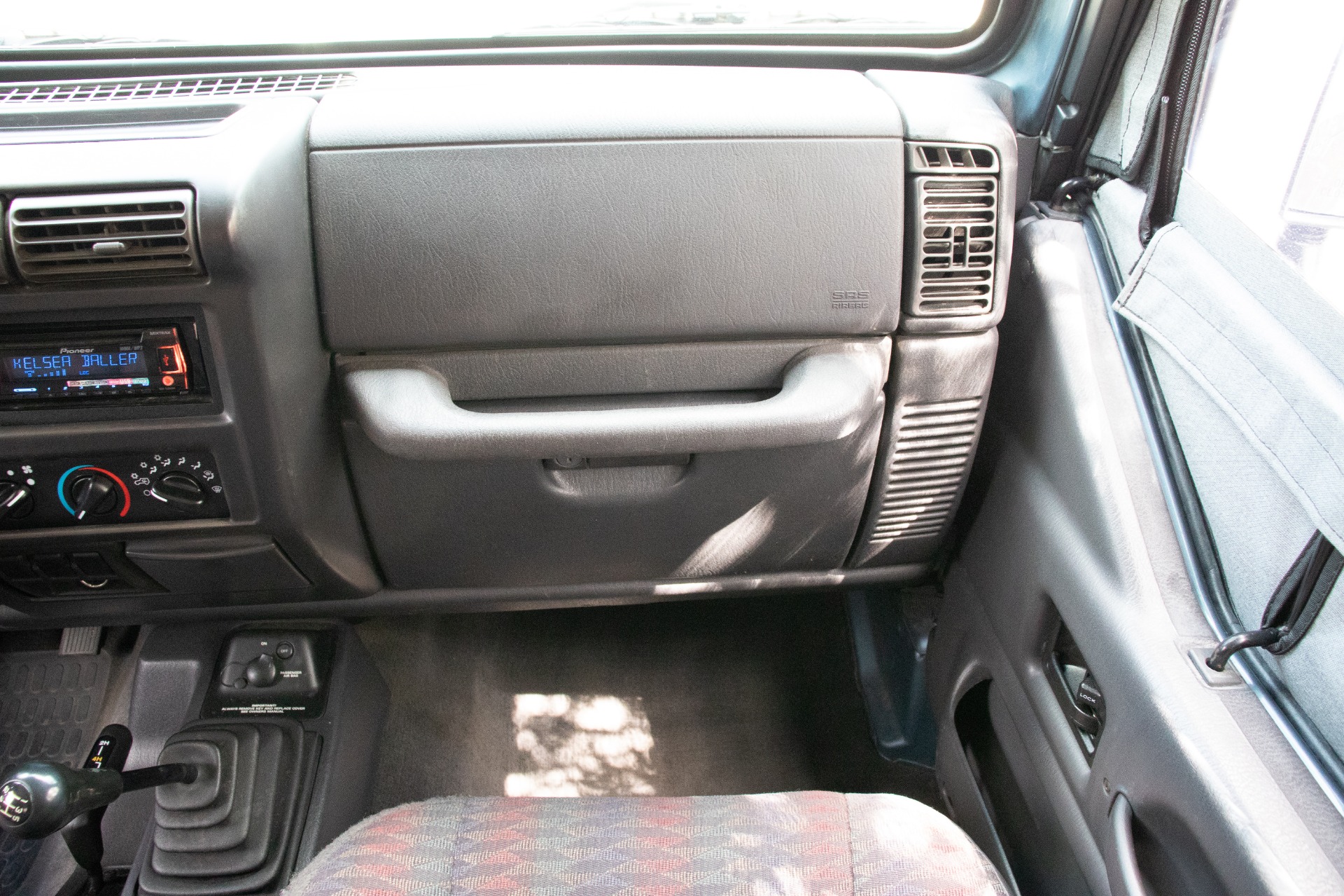 Used-1999-Jeep-Wrangler-Sport