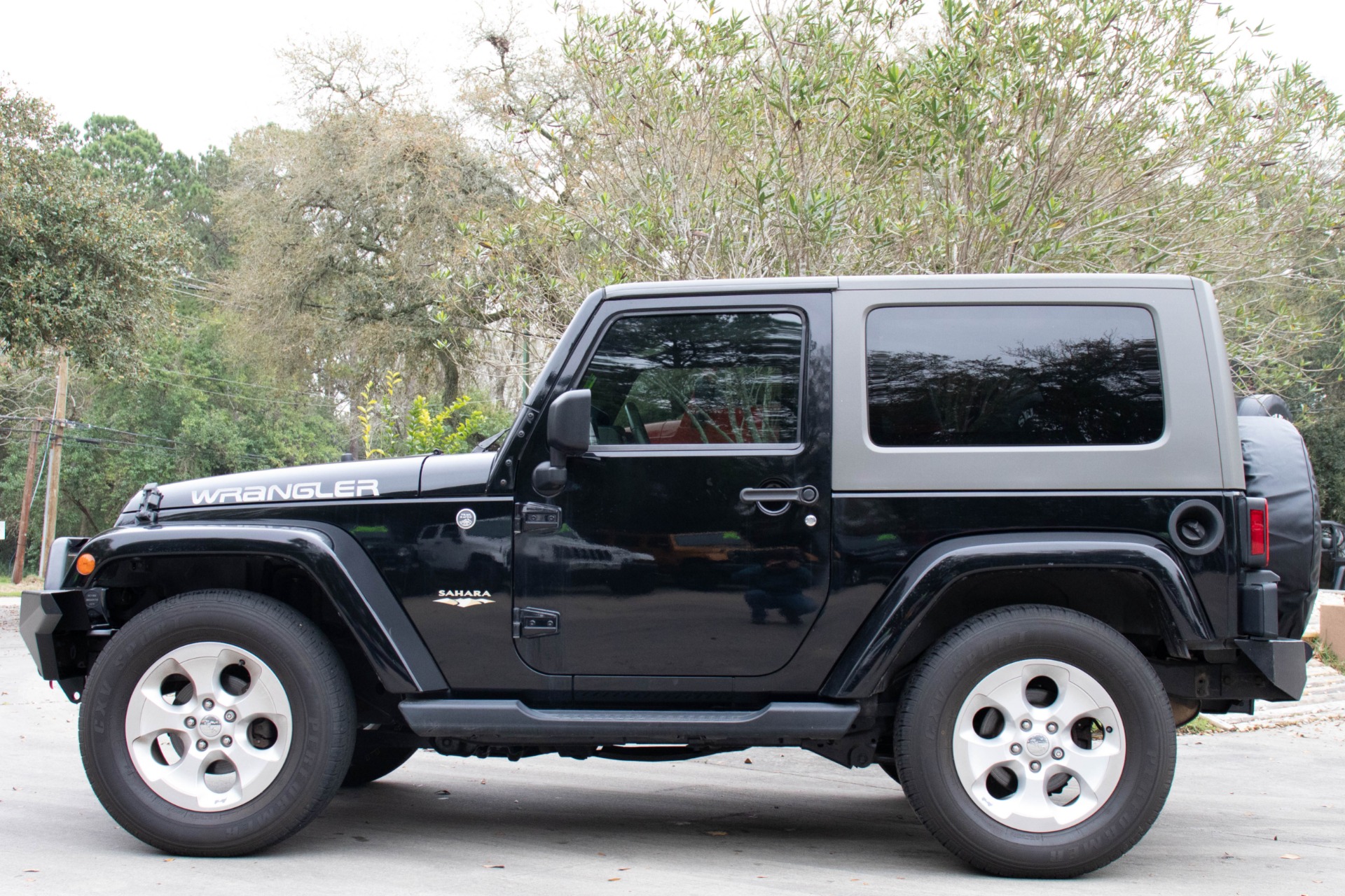 Used-2009-Jeep-Wrangler-Sahara