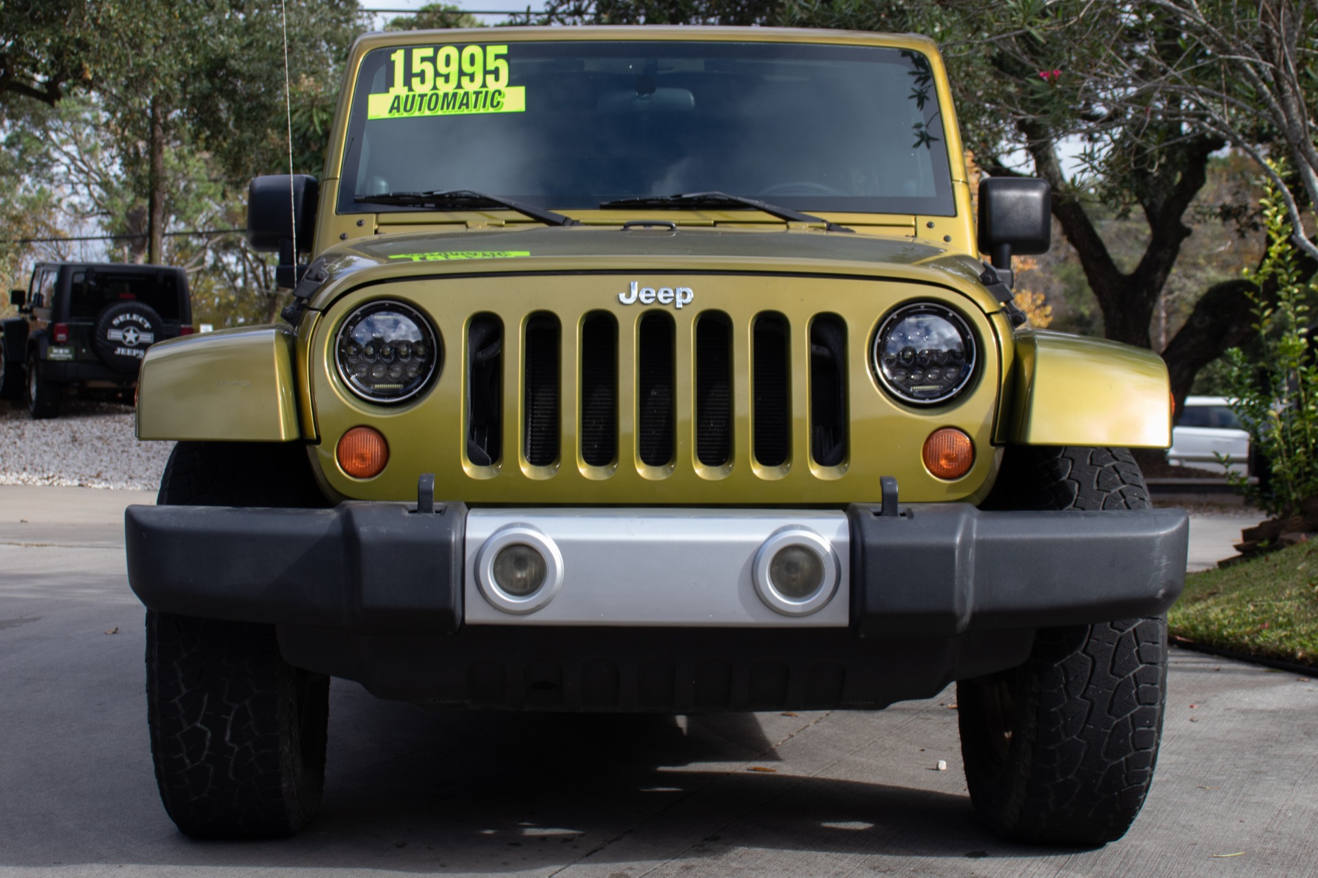 Used-2007-Jeep-Wrangler-Unlimited-Sahara