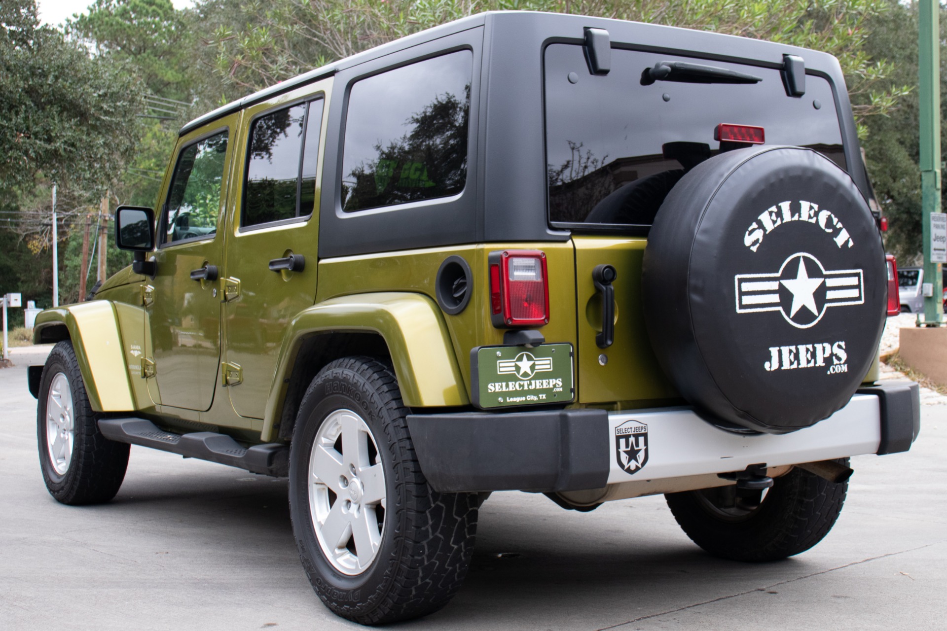 Used-2007-Jeep-Wrangler-Unlimited-Sahara