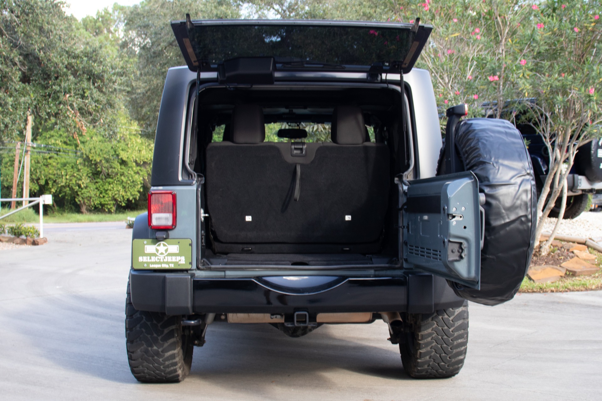 Used-2015-Jeep-Wrangler-Willys-Wheeler-Edition