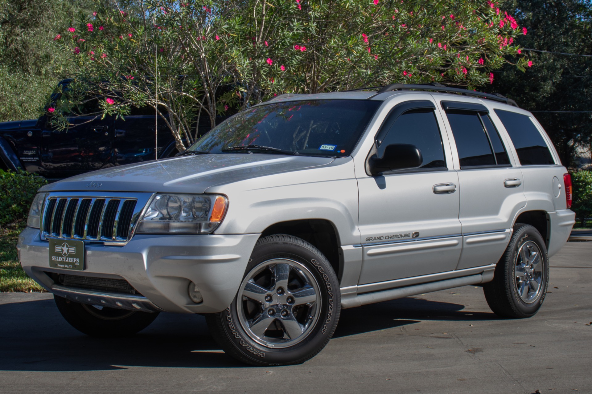 Used-2004-Jeep-Grand-Cherokee-Overland