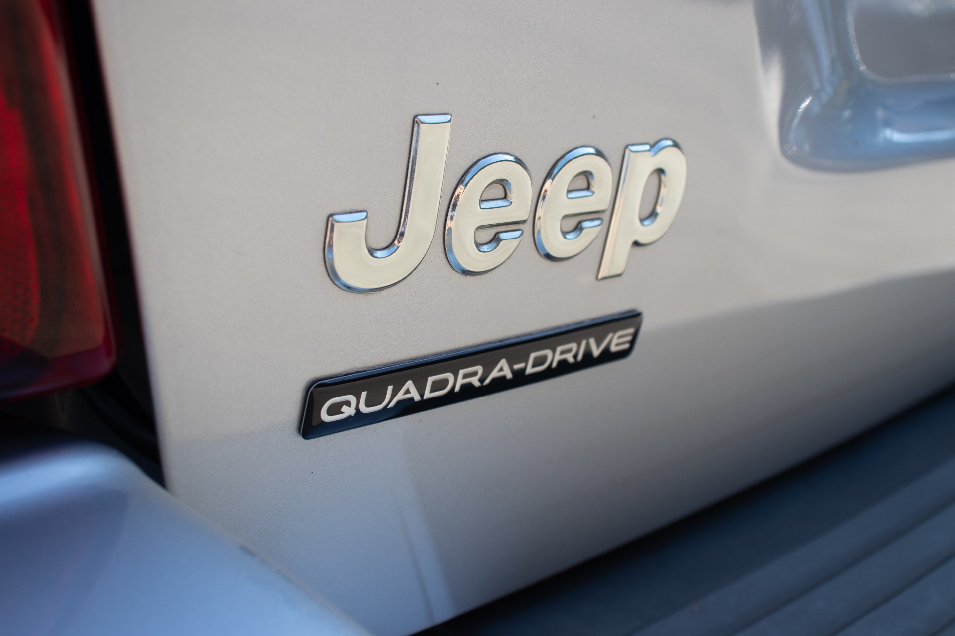 Used-2004-Jeep-Grand-Cherokee-Overland