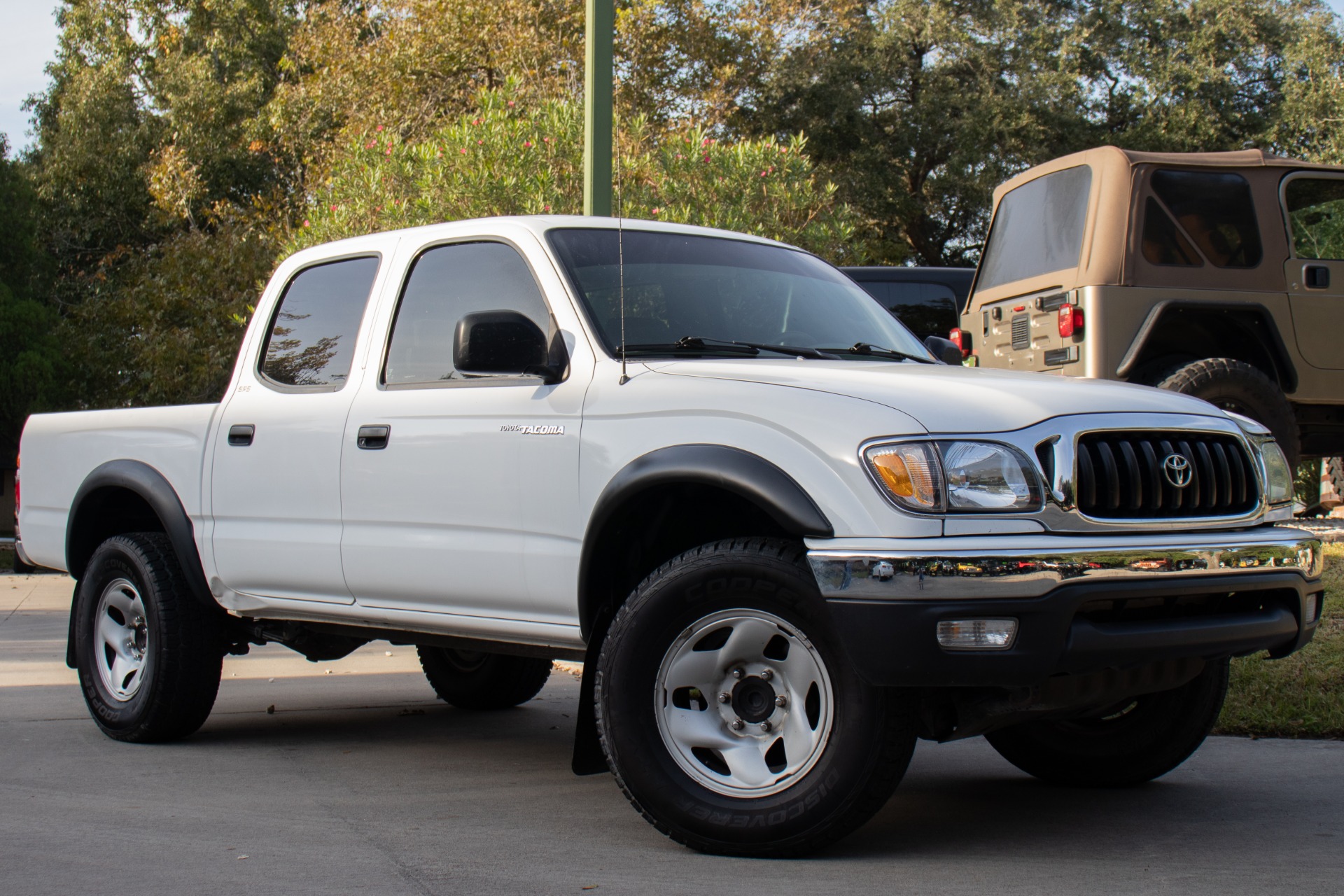 Used-2004-Toyota-Tacoma-PreRunner-V6