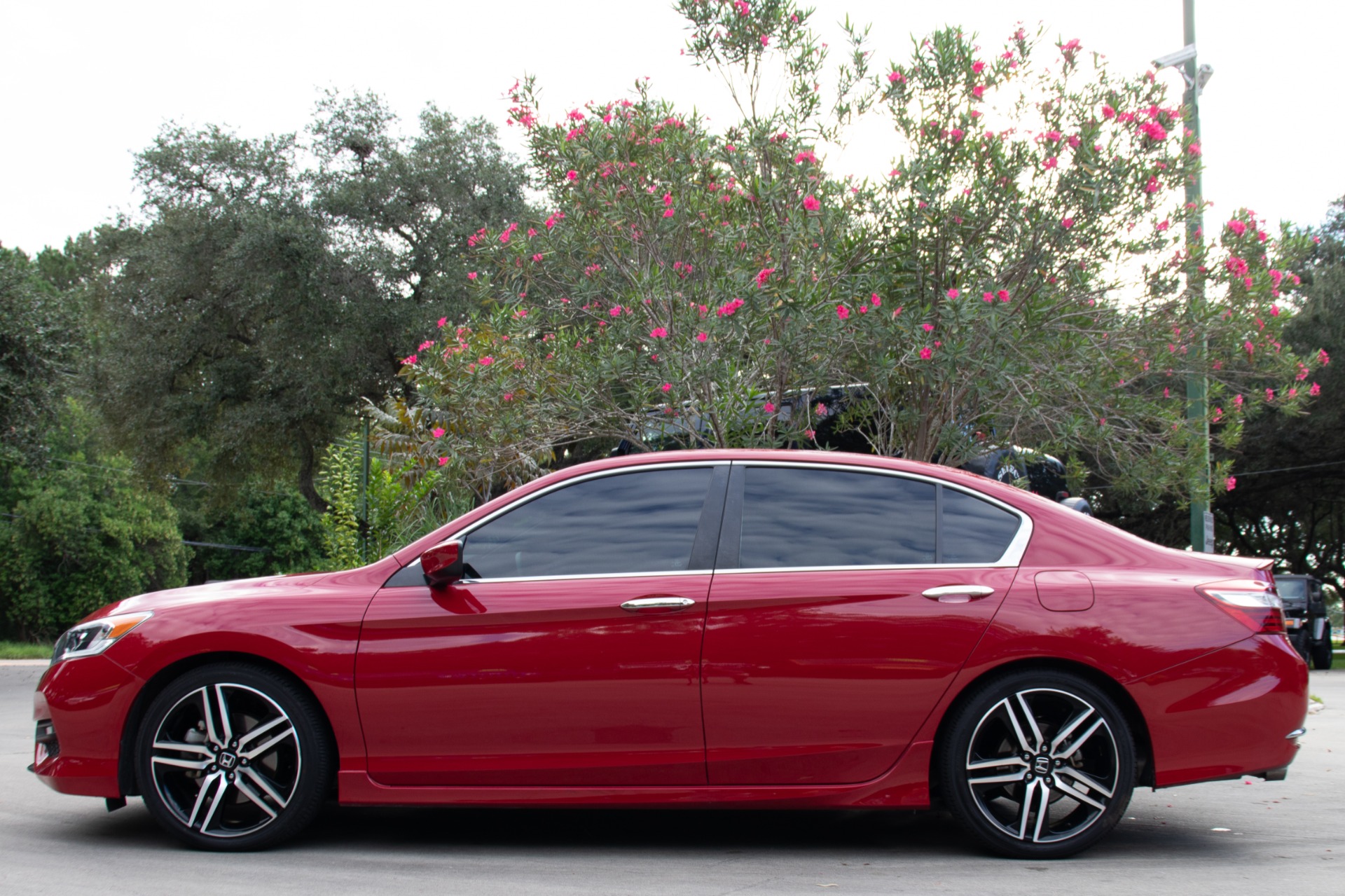 Used-2016-Honda-Accord-Sport