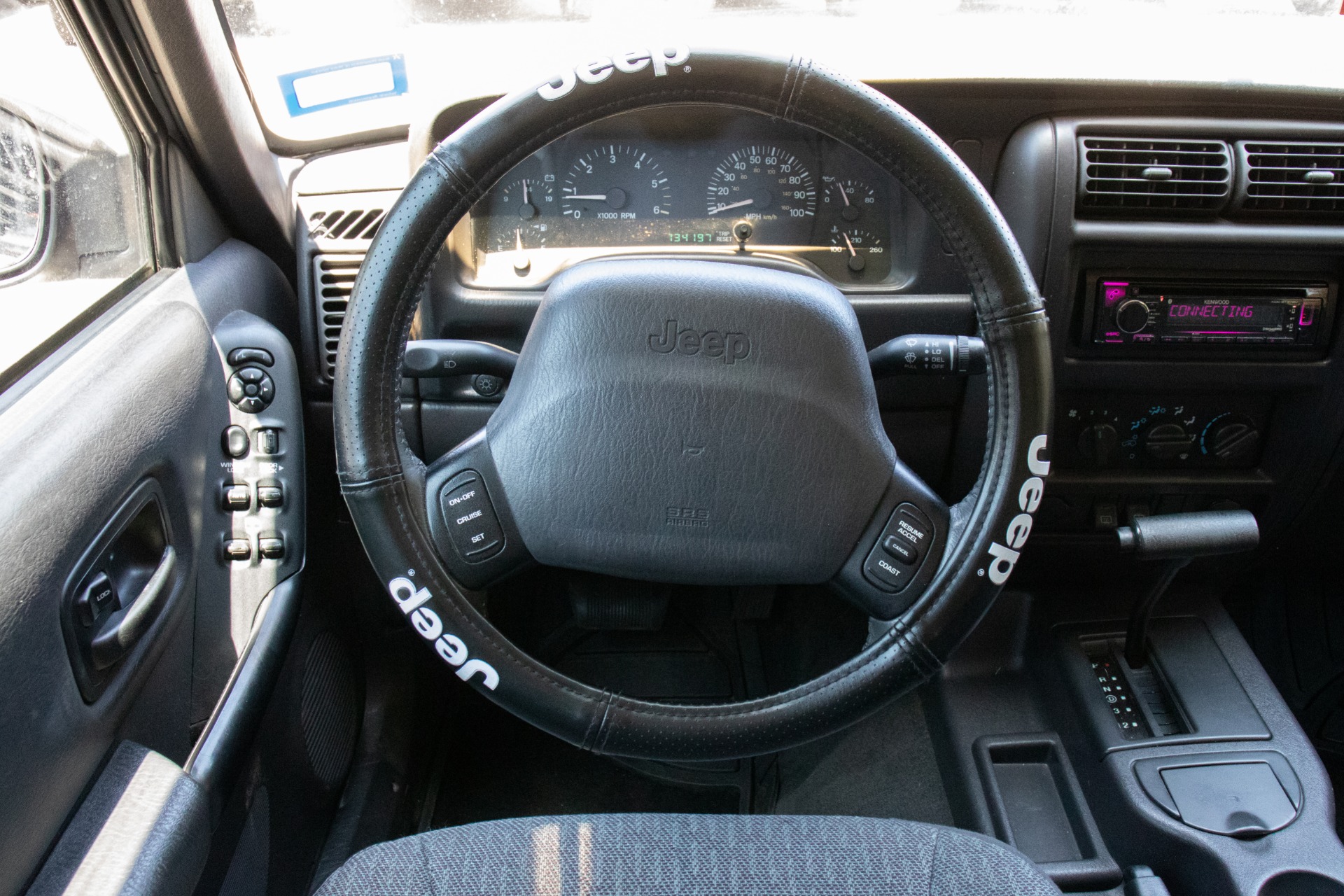 Used-2001-Jeep-Cherokee-Sport