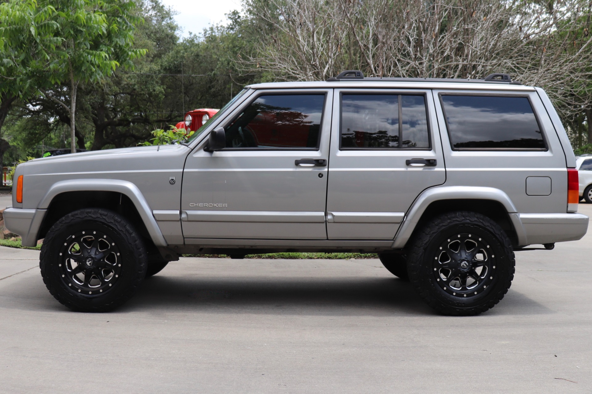 Used-2001-Jeep-Cherokee-Sport