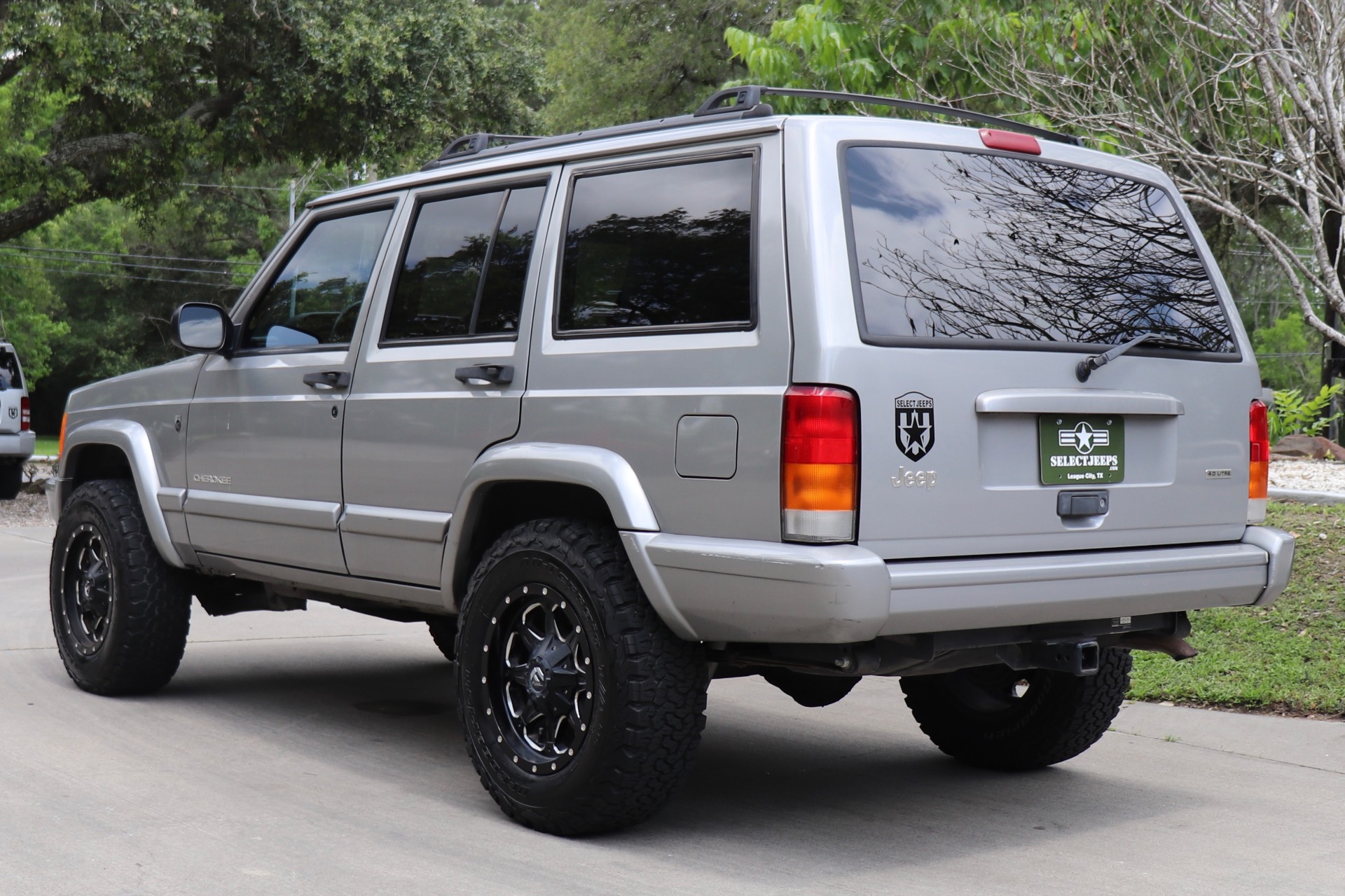 Used-2001-Jeep-Cherokee-Sport