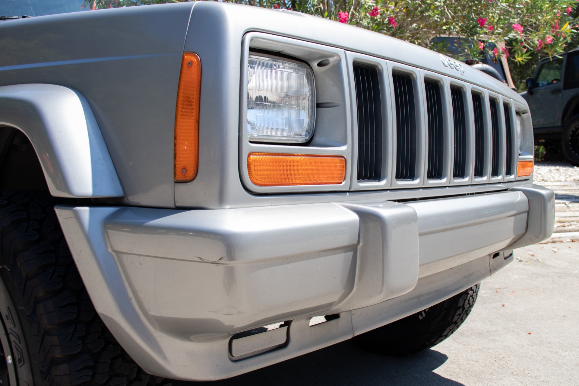 Used-2001-Jeep-Cherokee-Sport