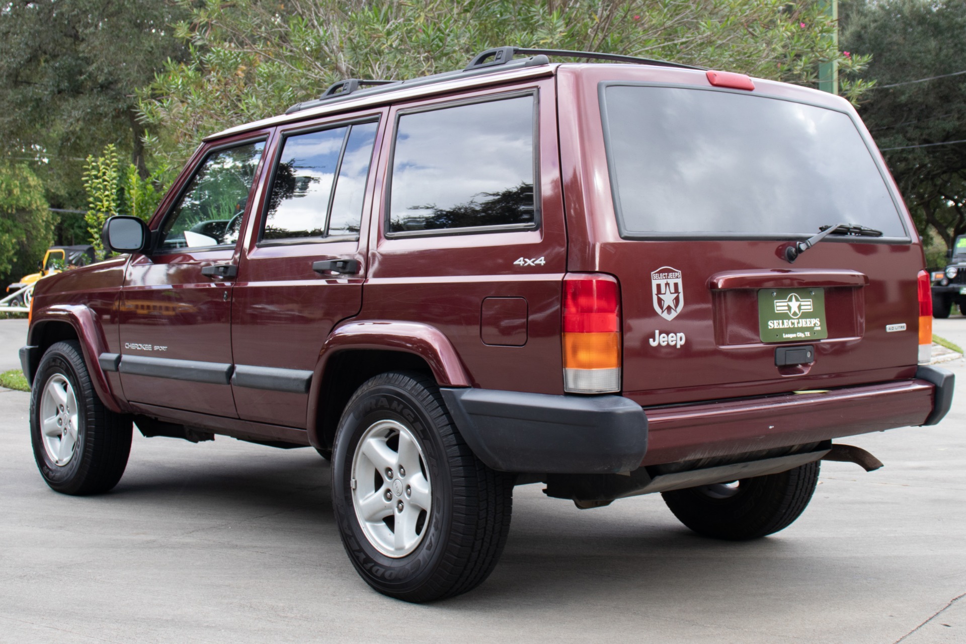 Used-2001-Jeep-Cherokee-Sport