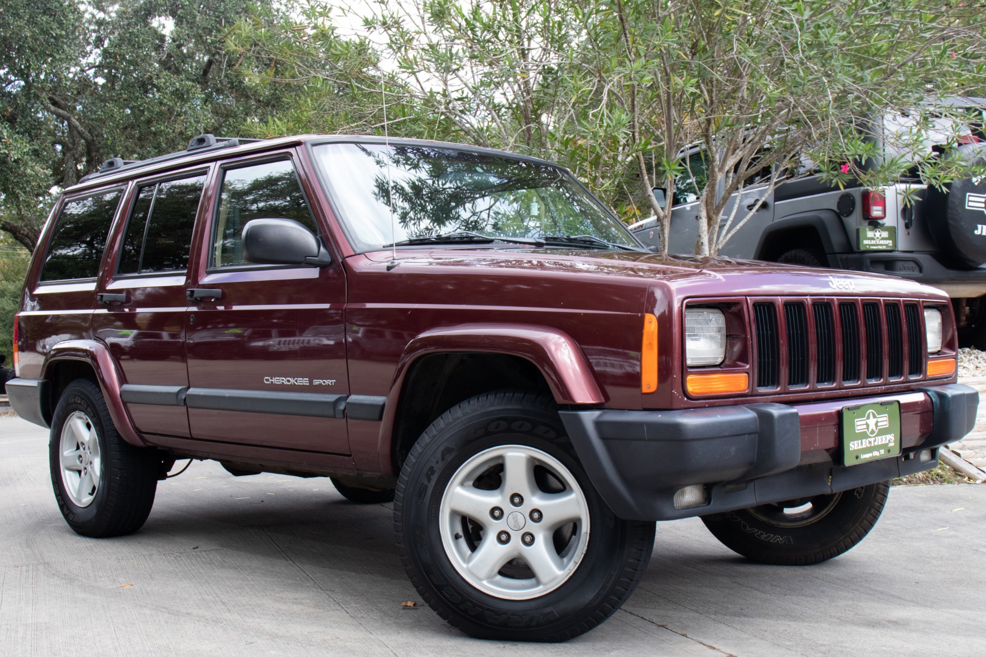 Used-2001-Jeep-Cherokee-Sport