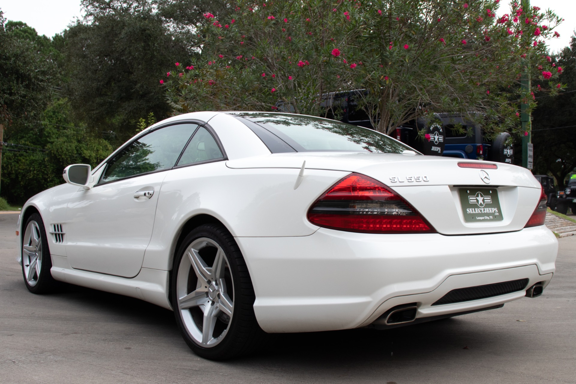 Used-2009-Mercedes-Benz-SL-Class-SL-550