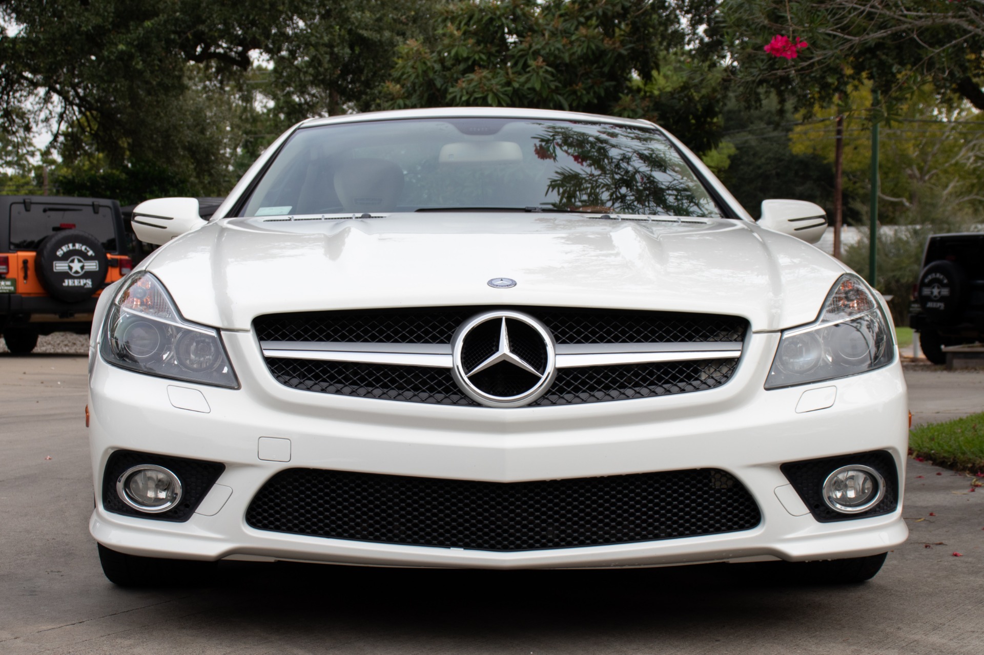 Used-2009-Mercedes-Benz-SL-Class-SL-550