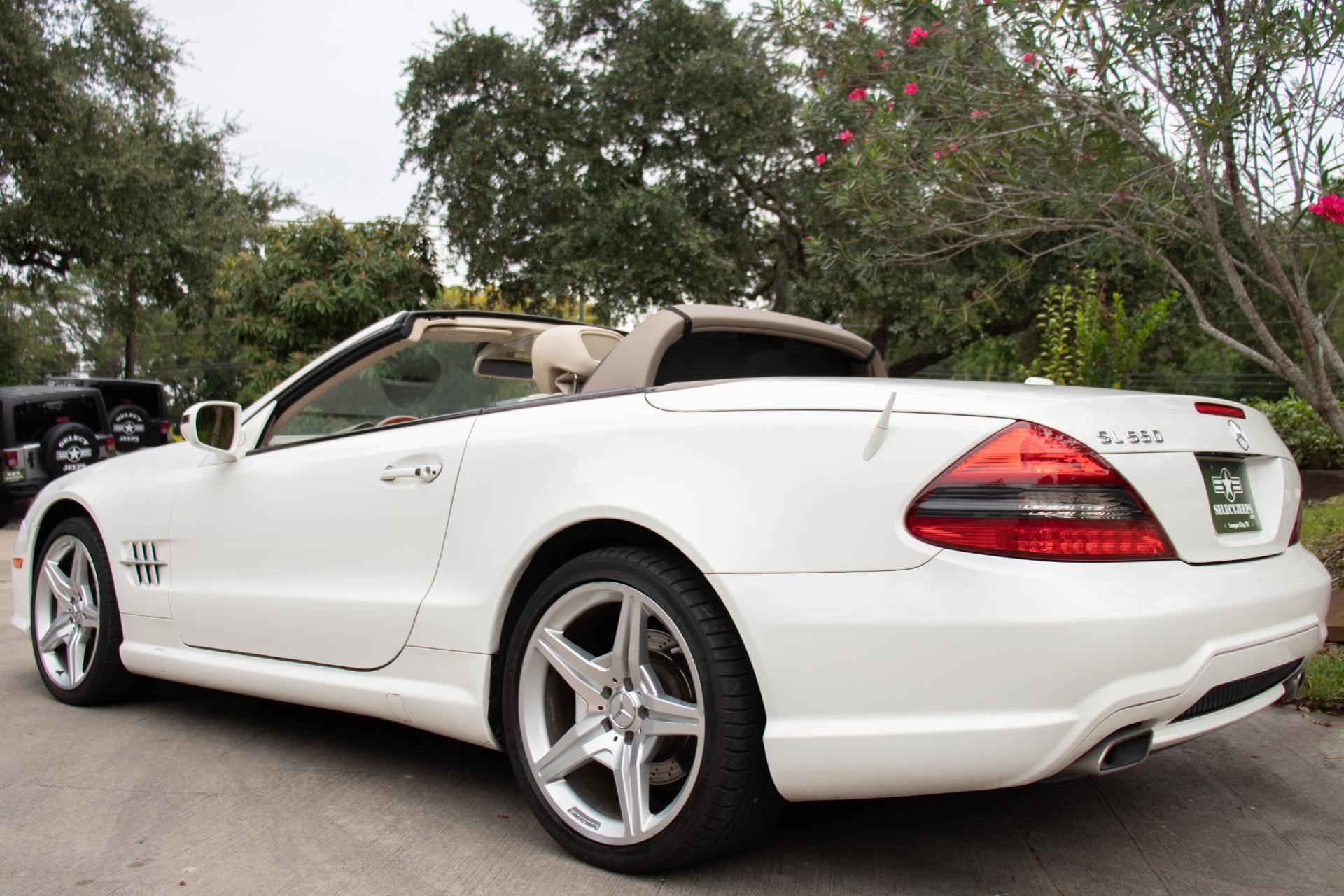 Used-2009-Mercedes-Benz-SL-Class-SL-550