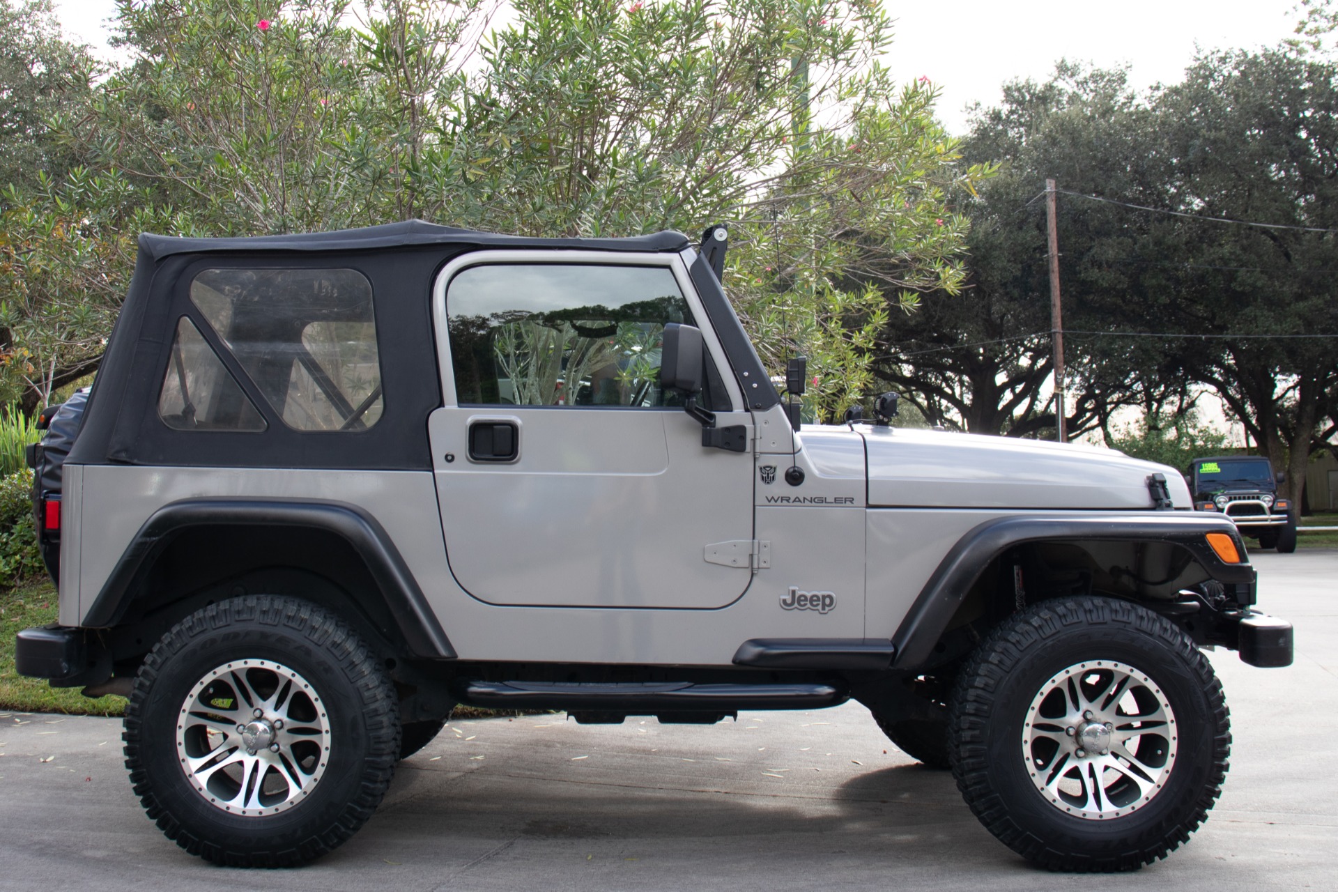 Used-2001-Jeep-Wrangler-SE