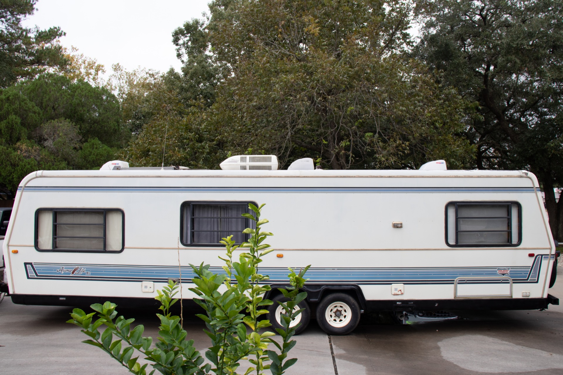 Used-1990-Holiday-Rambler-Aluma-Lite