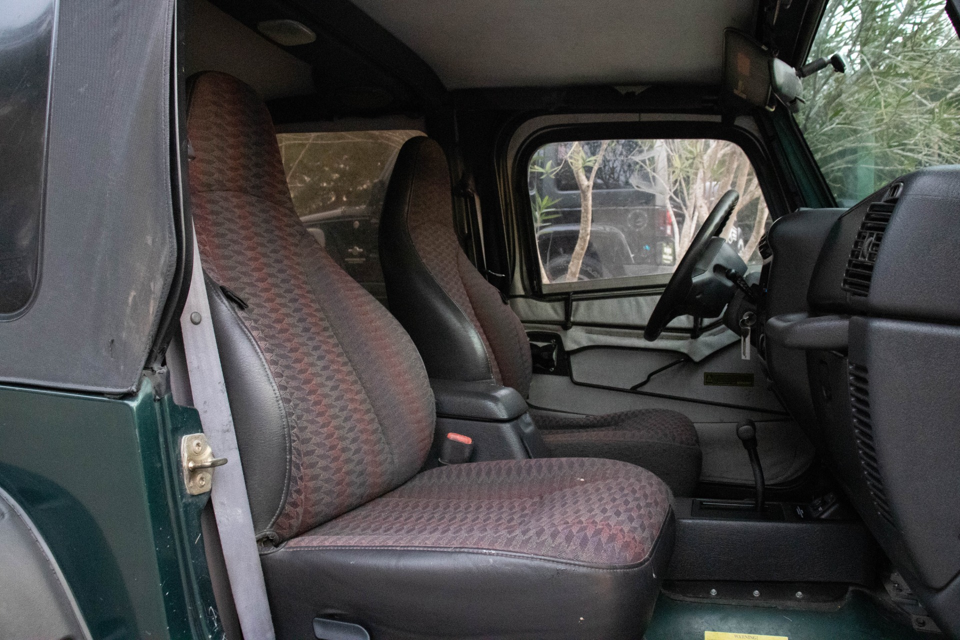 Used-1999-Jeep-Wrangler-Sport