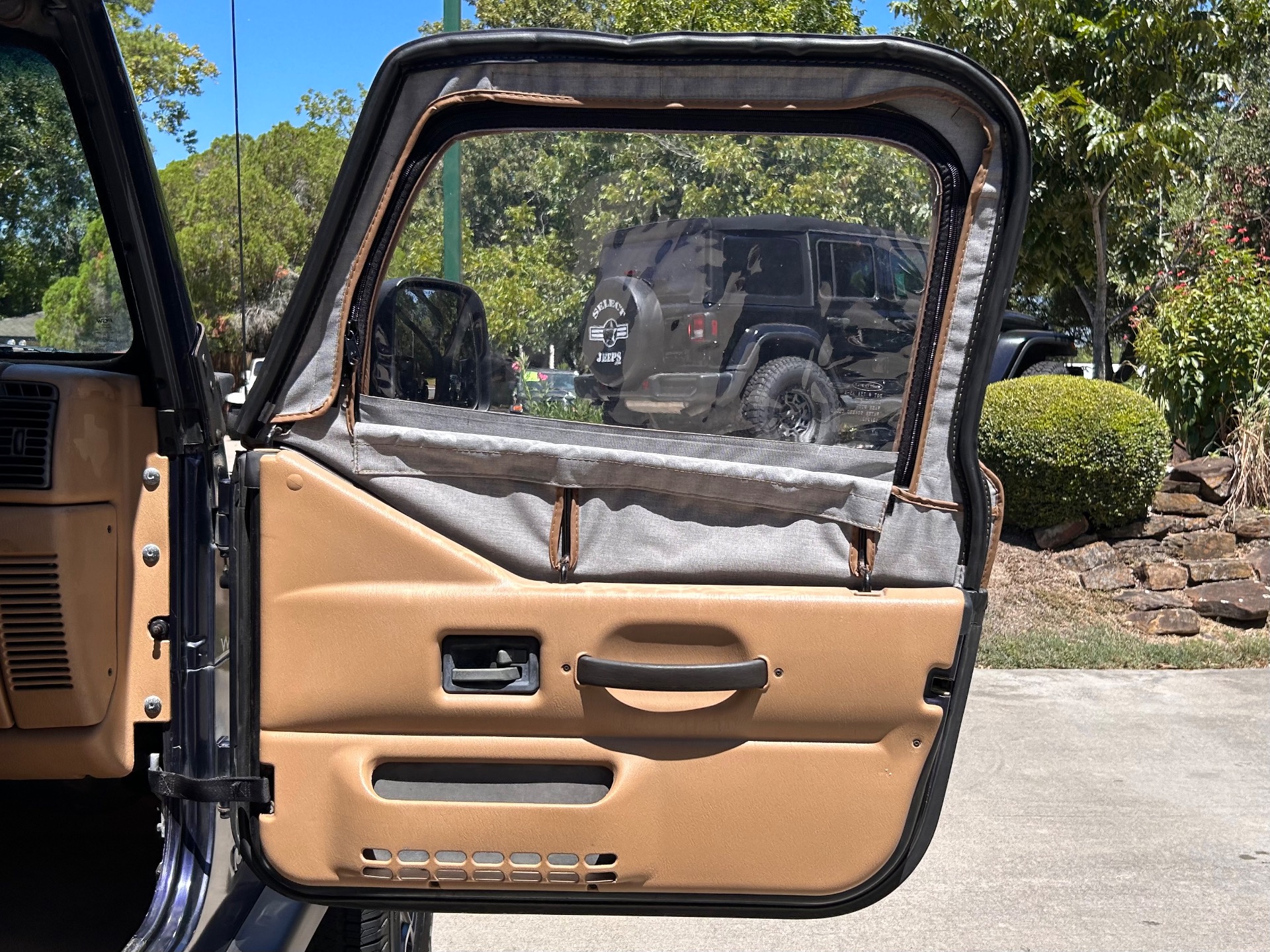 Used-1998-Jeep-Wrangler-SE