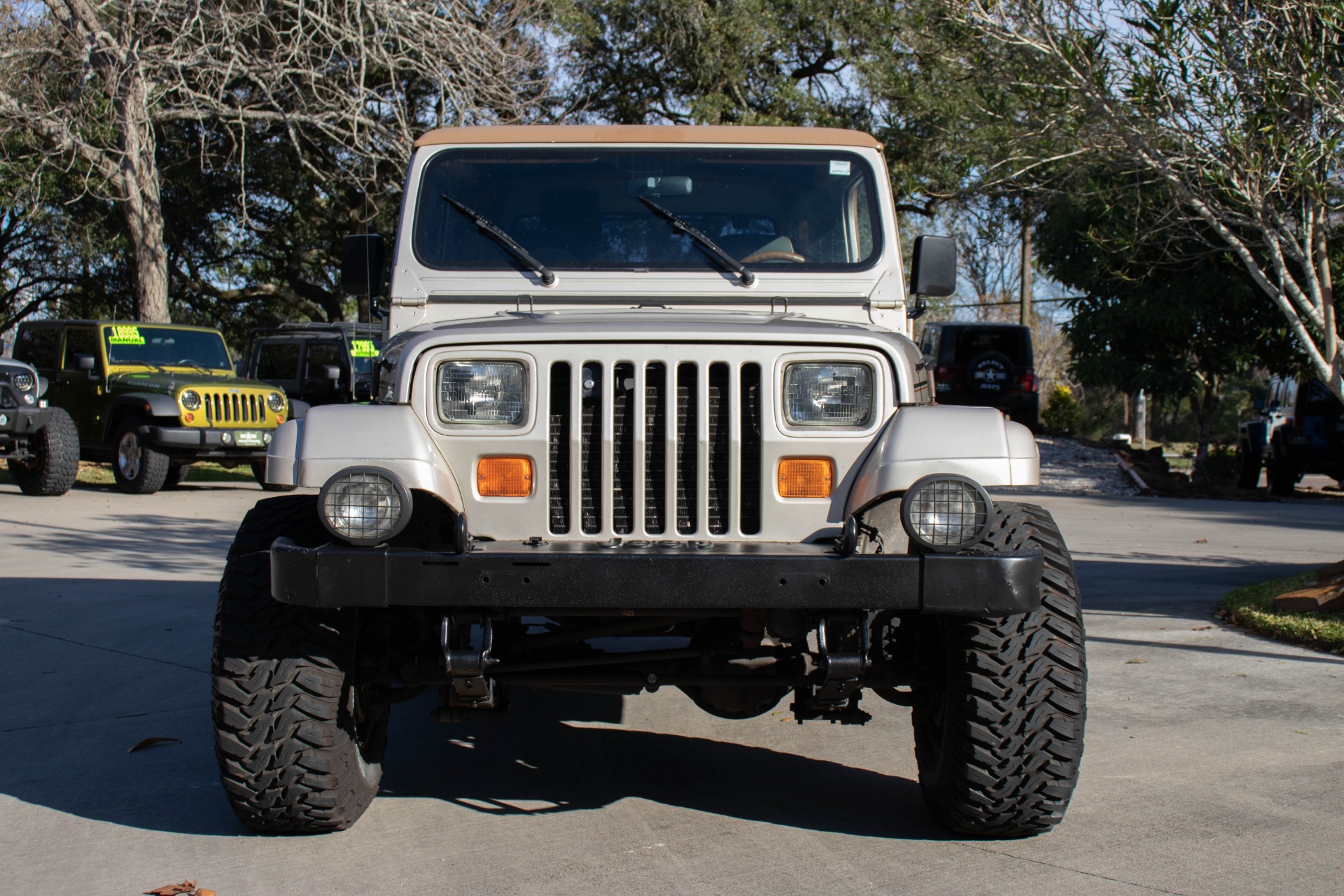 Used-1995-Jeep-Wrangler-Sahara